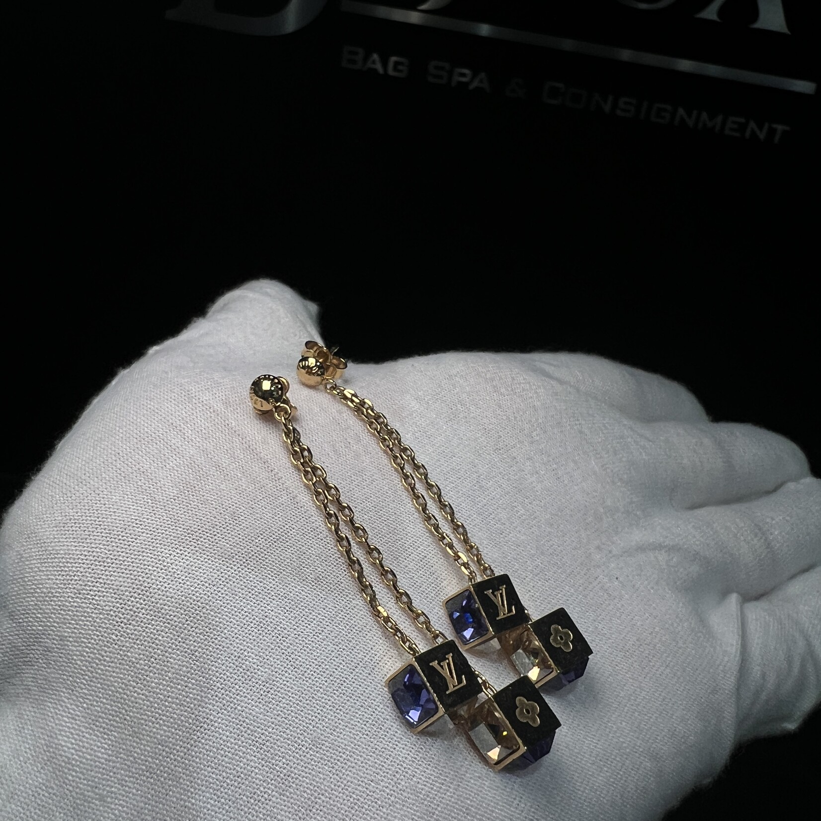 Louis Vuitton Gamble Drop Earrings