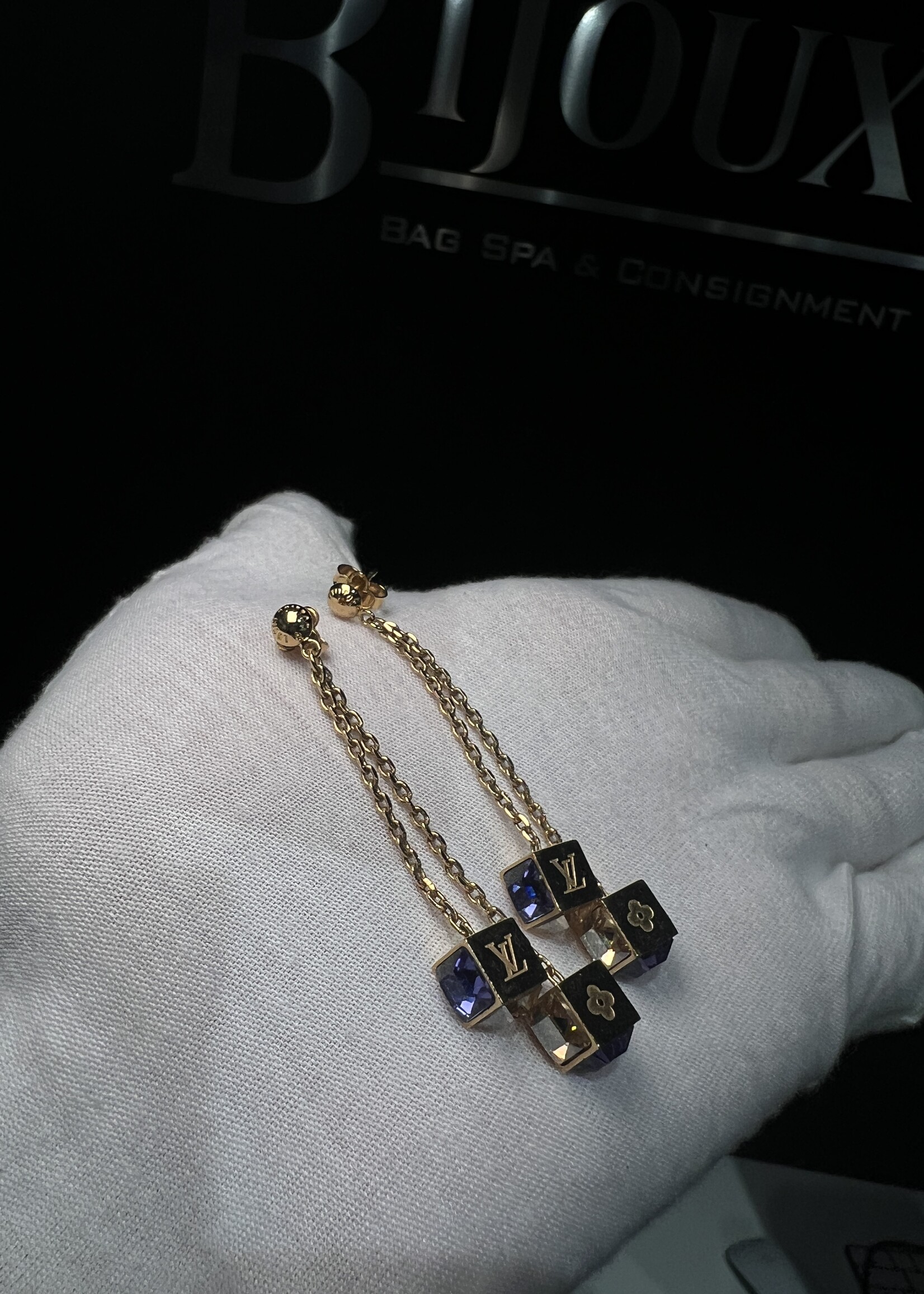 Louis Vuitton Gamble Drop Earrings