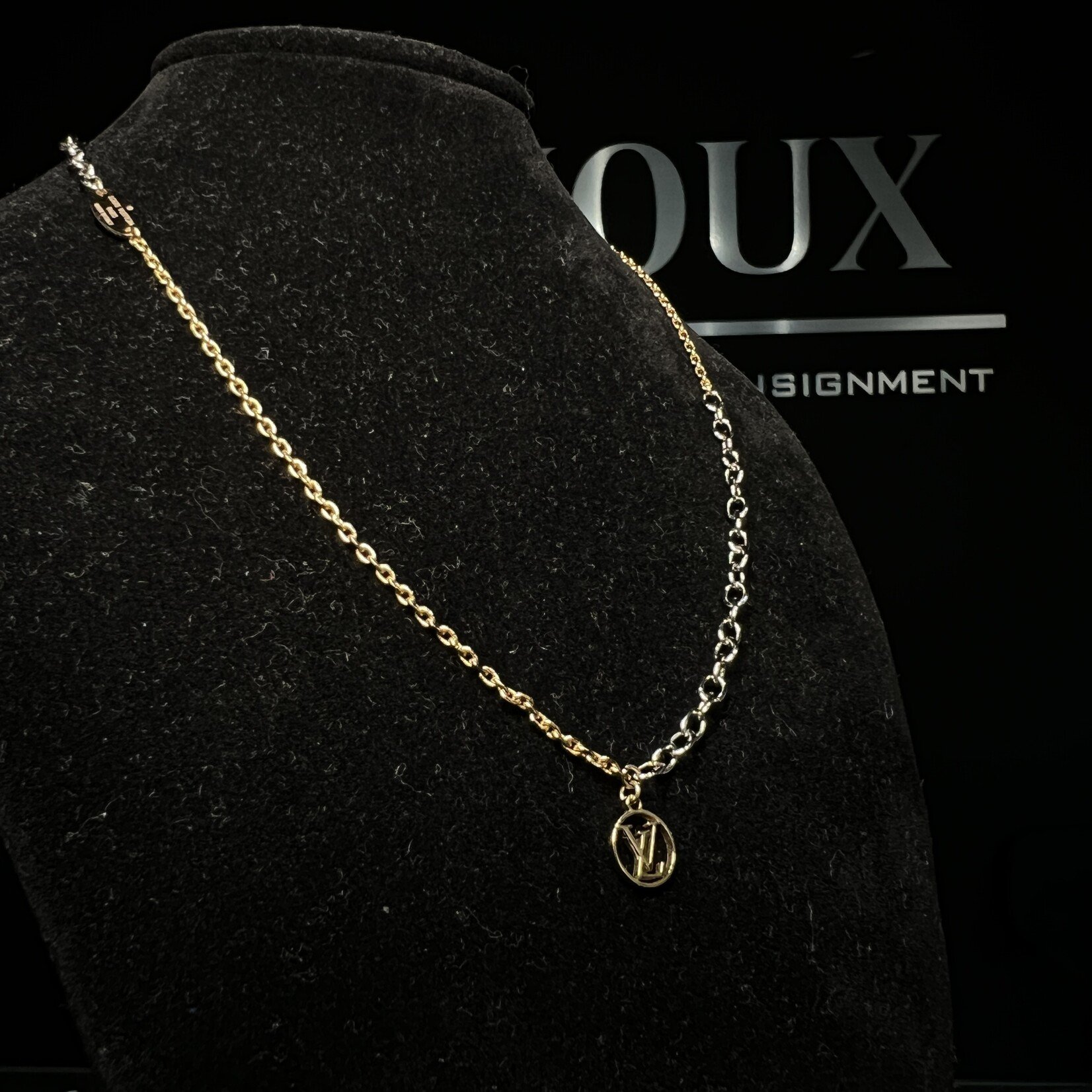 Louis Vuitton Louis Vuitton Logomania Necklace