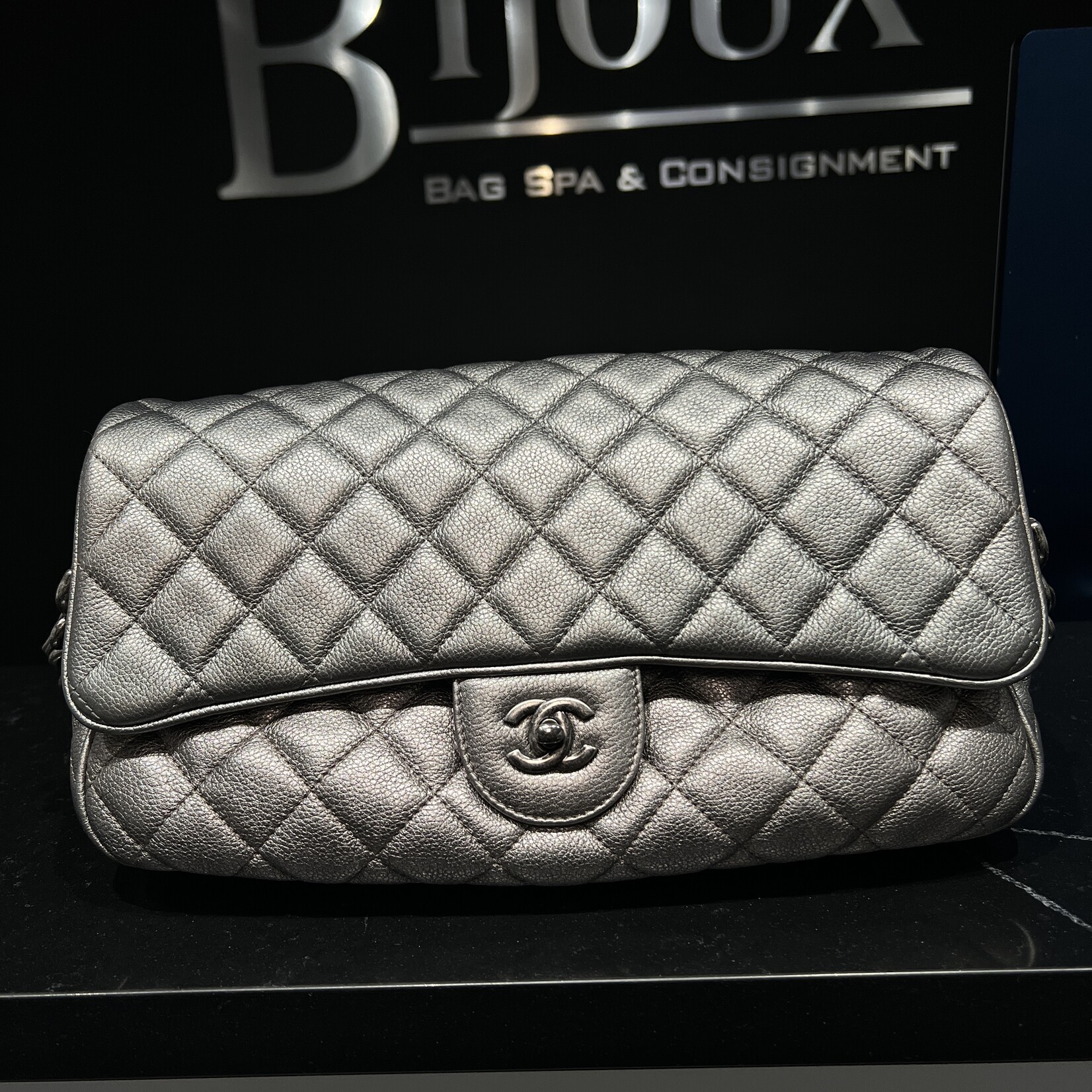 Chanel Chanel Rock Flap 22 Series
