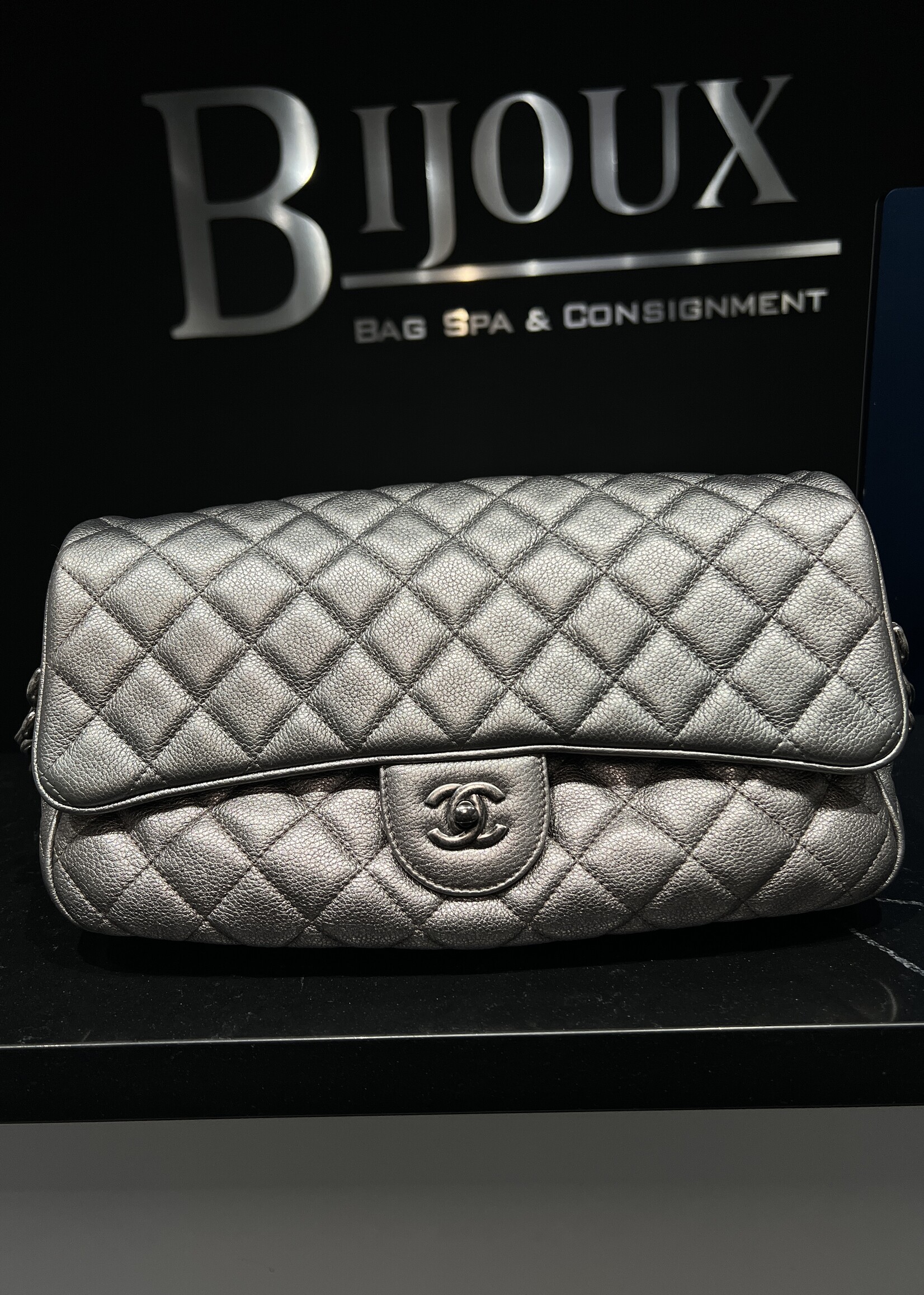 Chanel Chanel Rock Flap 22 Series