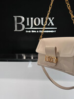 Louis Vuitton Louis Vuitton Dauphine Soft MM