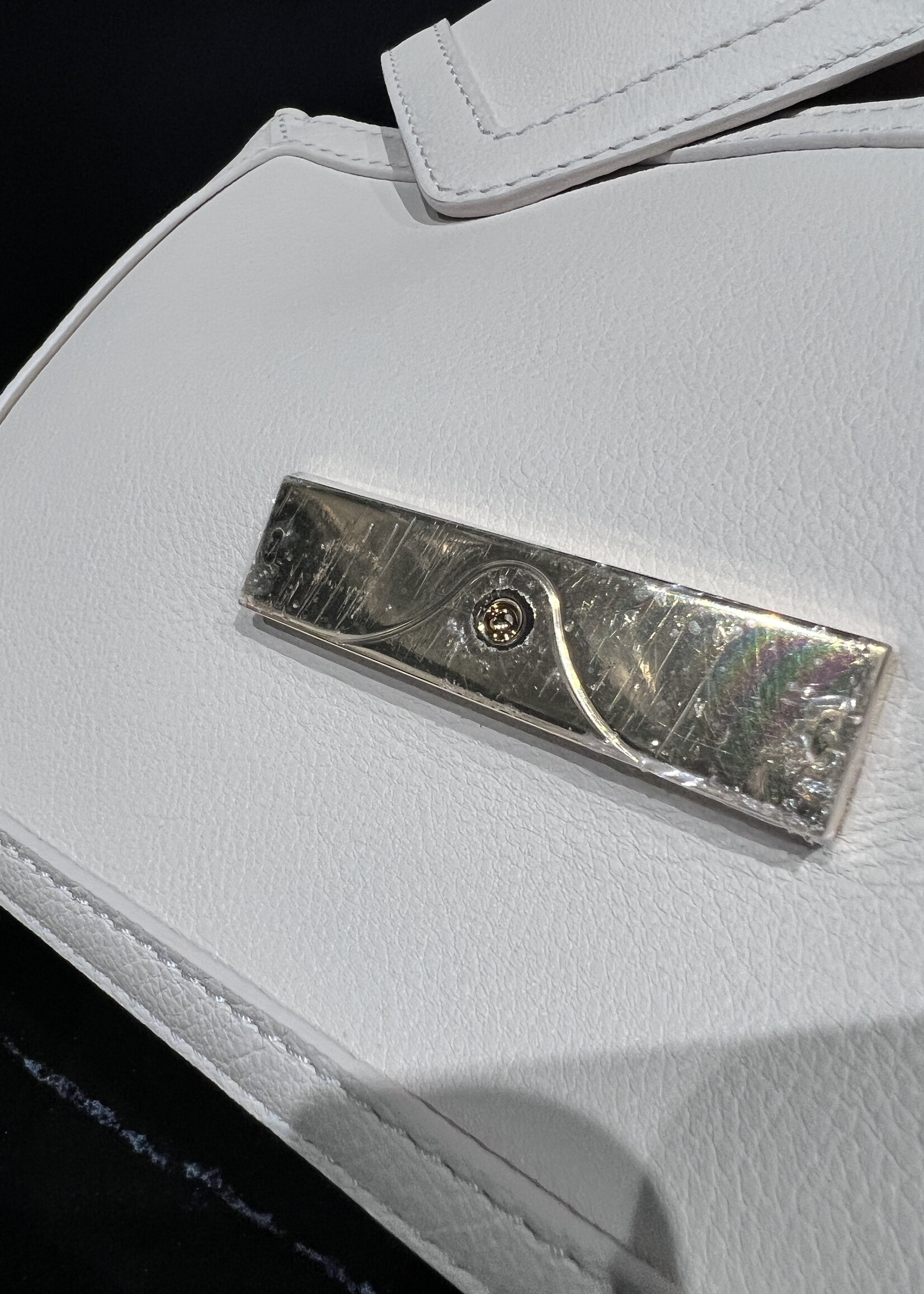 Louis Vuitton Louis Vuitton Dauphine Soft MM