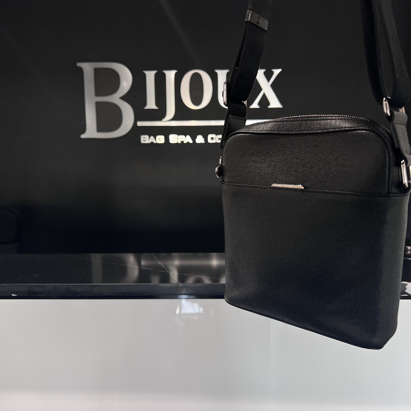 Louis Vuitton Louis Vuitton Taiga Anton Messenger Bag