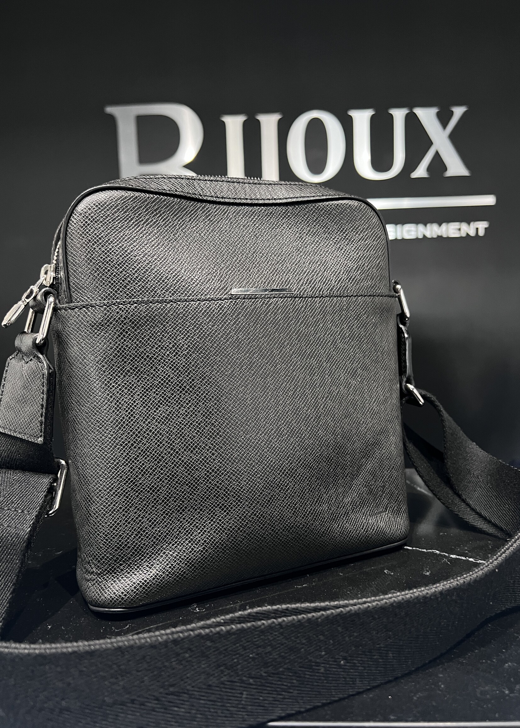 Louis Vuitton Louis Vuitton Taiga Anton Messenger Bag