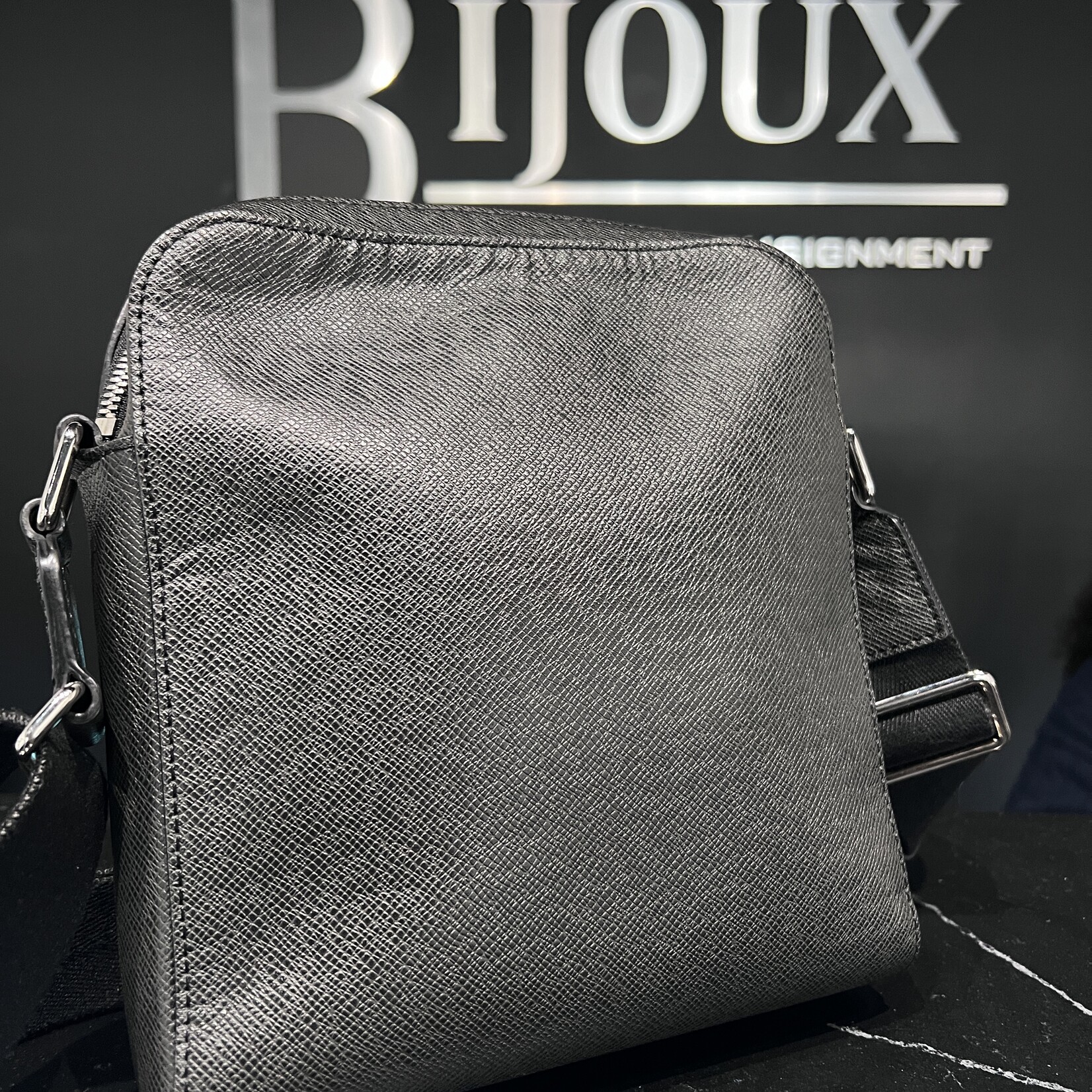 Louis Vuitton Louis Vuitton Taiga Anton Messenger Bag