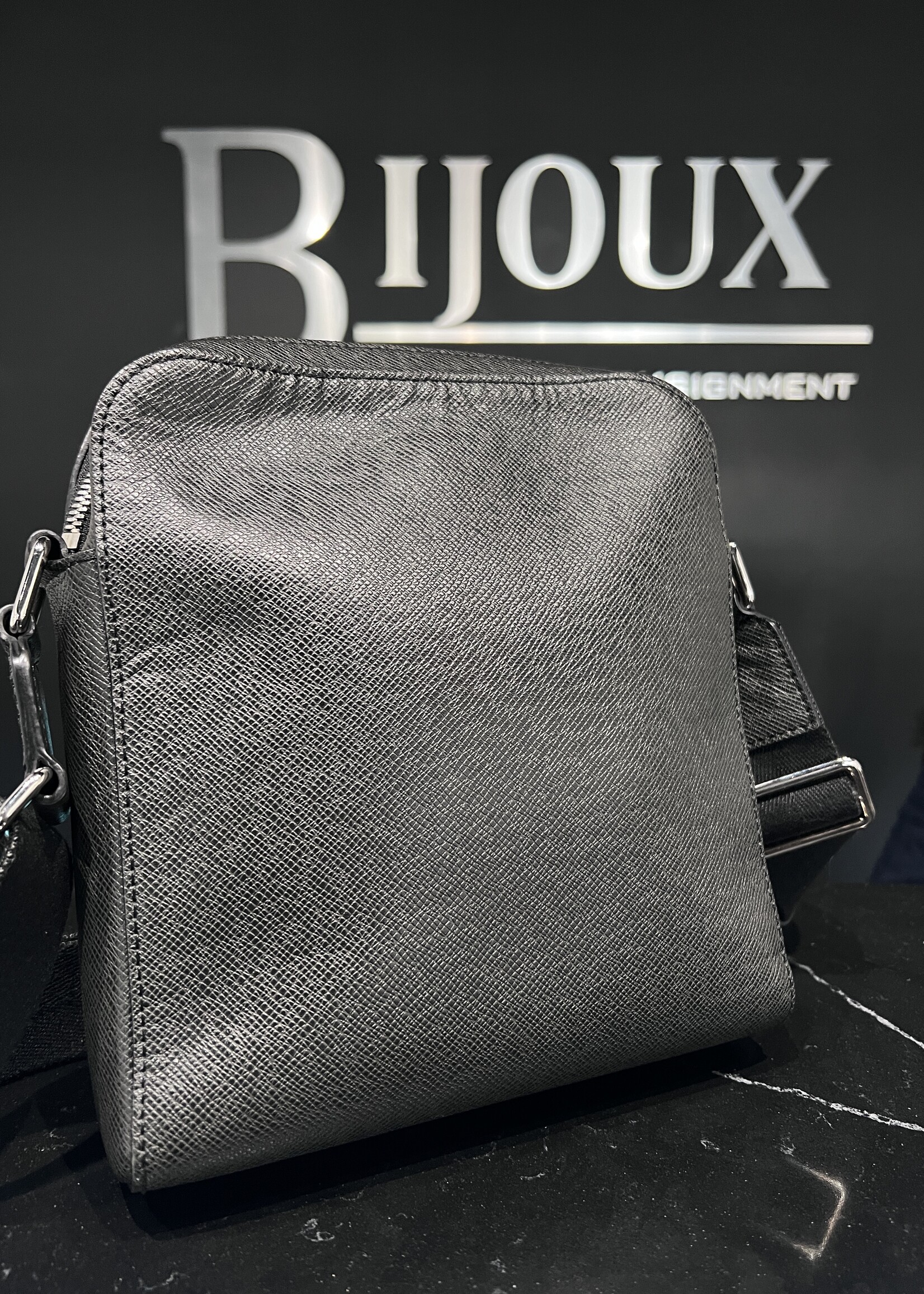 Louis Vuitton Louis Vuitton Taiga Anton Messenger Bag