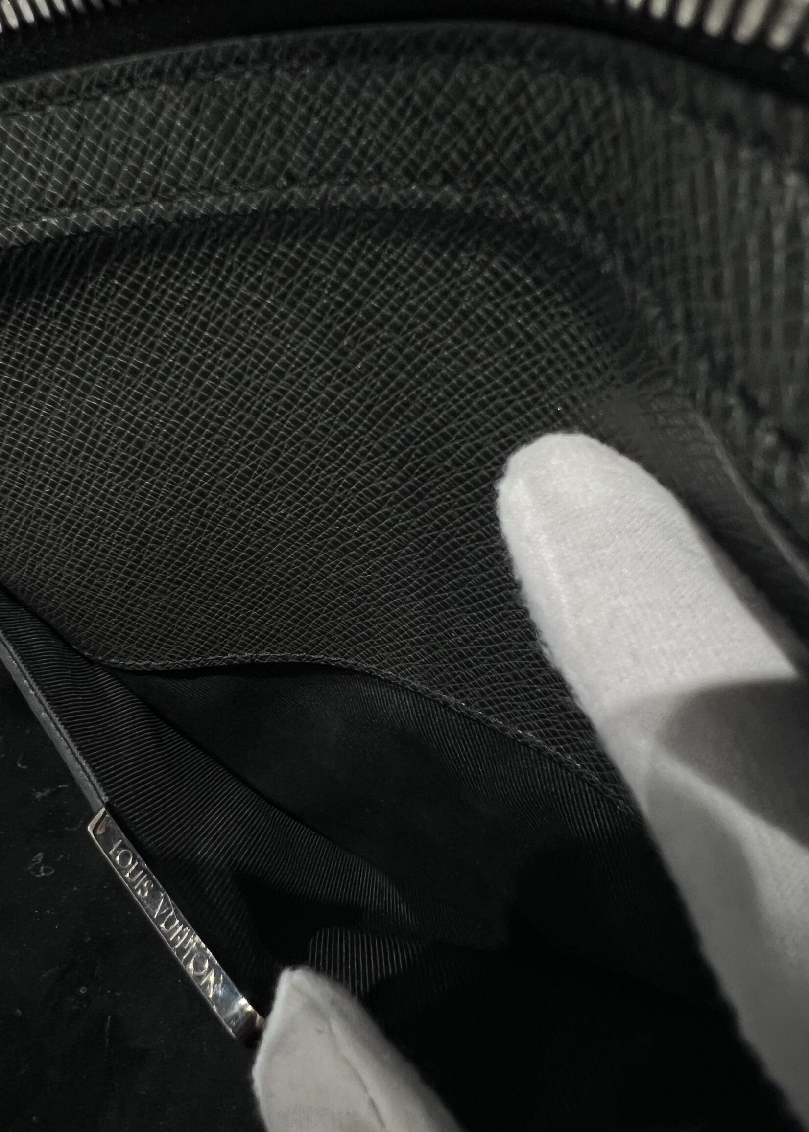 Louis Vuitton Louis Vuitton Taiga Anton Messenger Bag