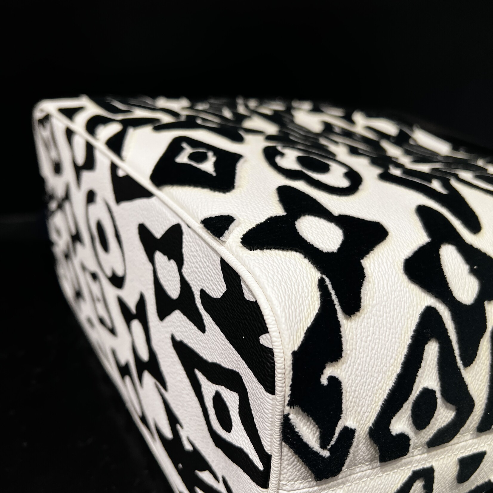 Louis Vuitton Louis Vuitton Neverfull Fischer MM Black & White