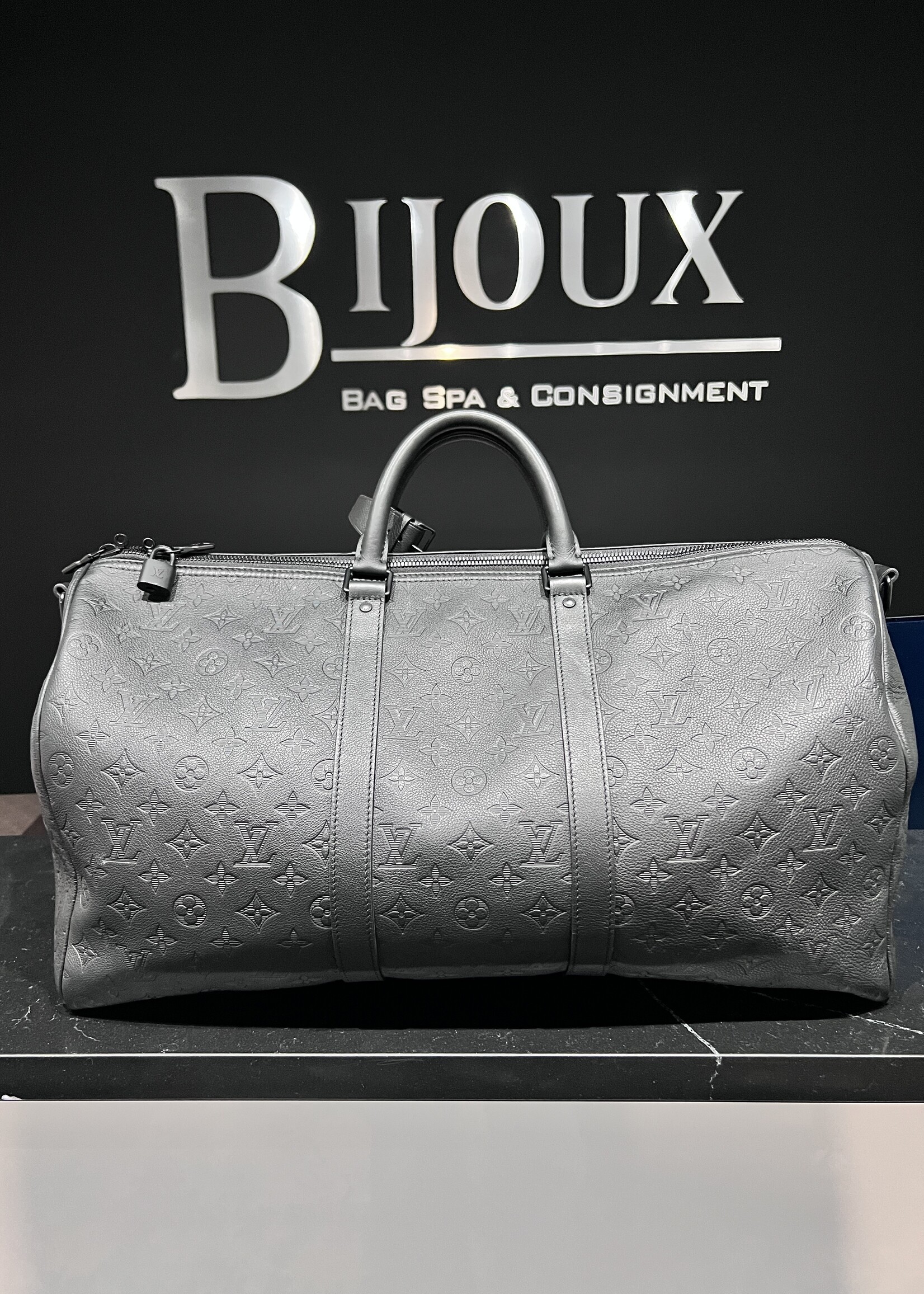 Louis Vuitton Louis Vuitton Keepall 50 Monogram Shadow