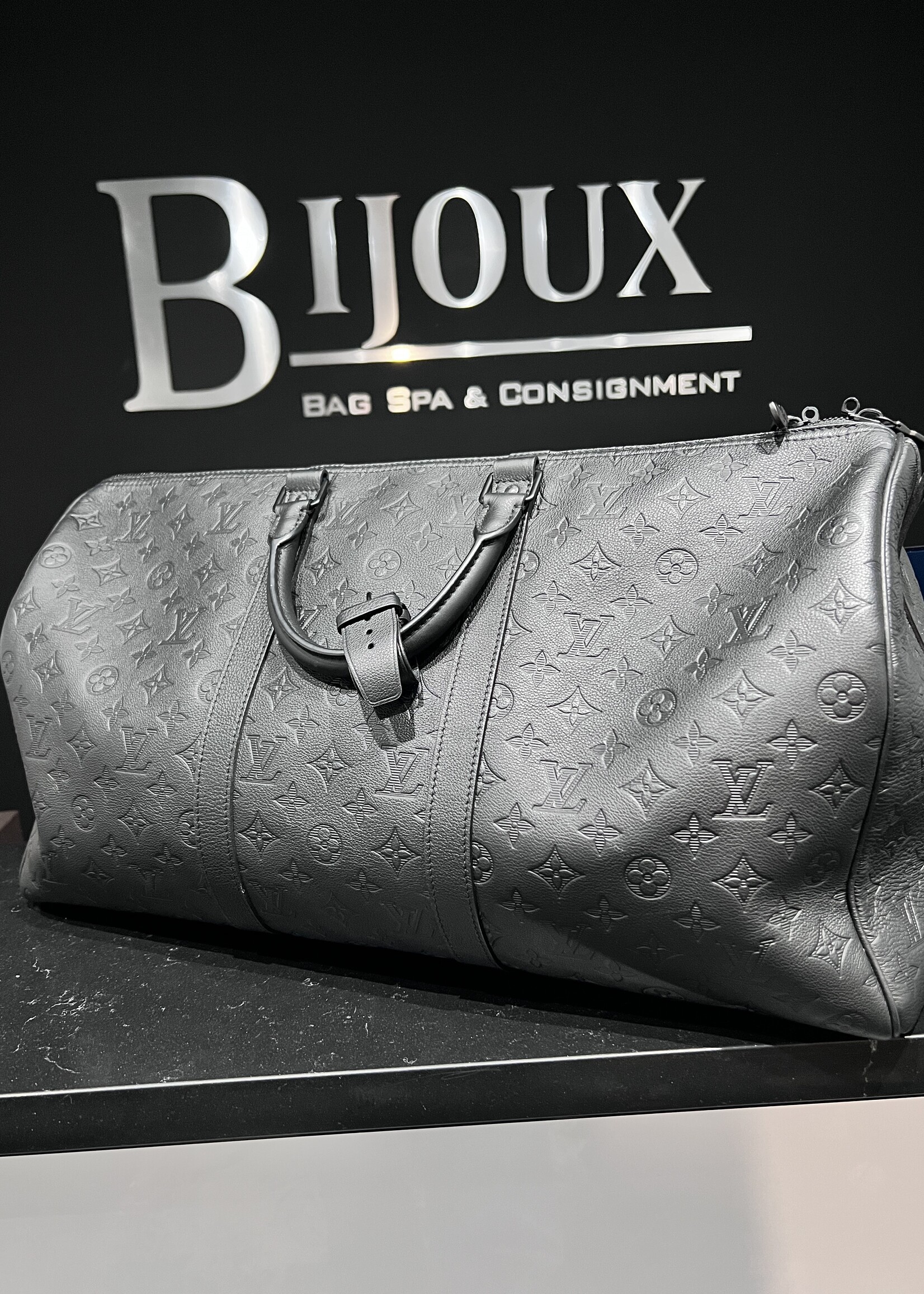 Louis Vuitton Louis Vuitton Keepall 50 Monogram Shadow