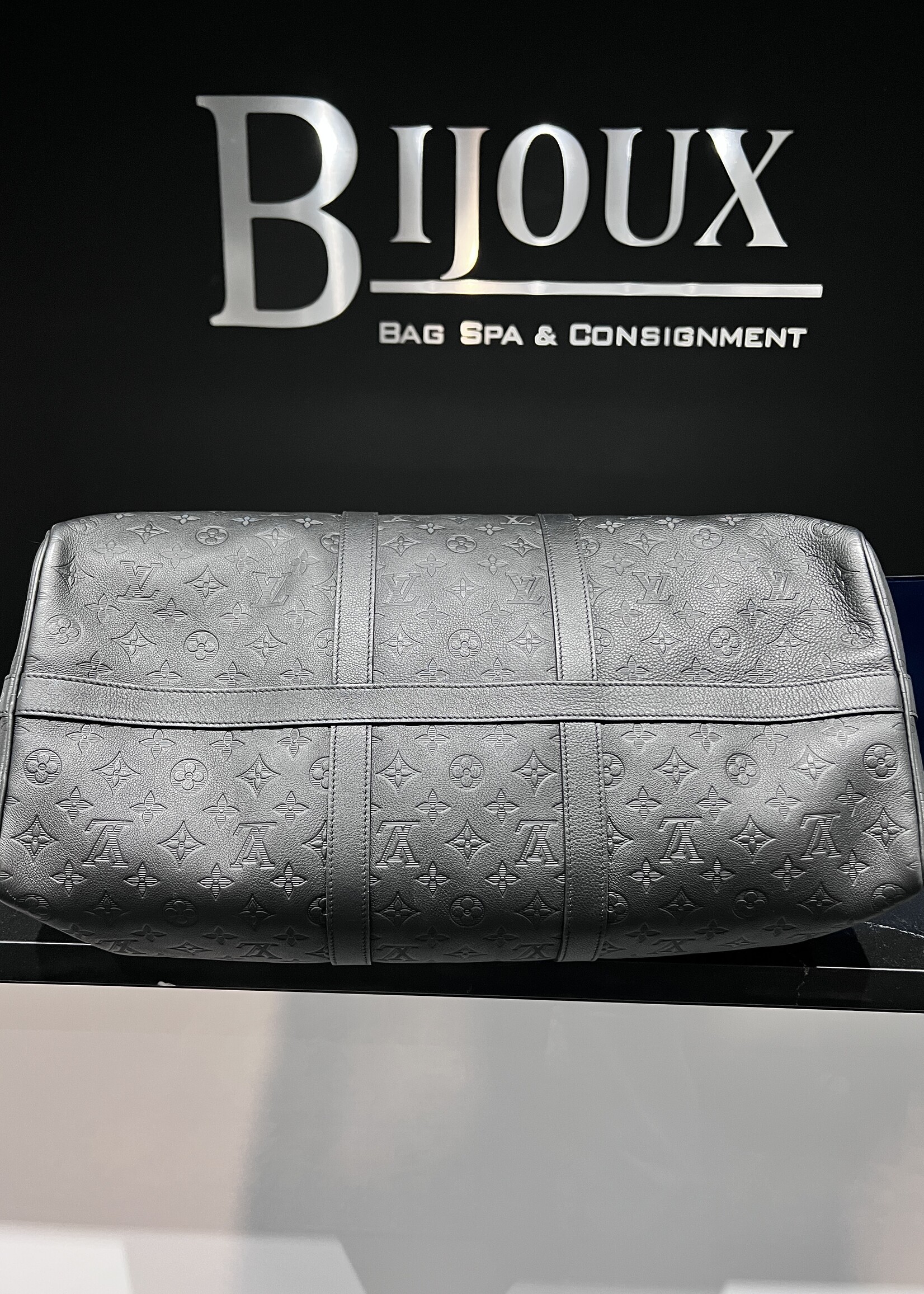 Louis Vuitton Louis Vuitton Keepall 50 Monogram Shadow