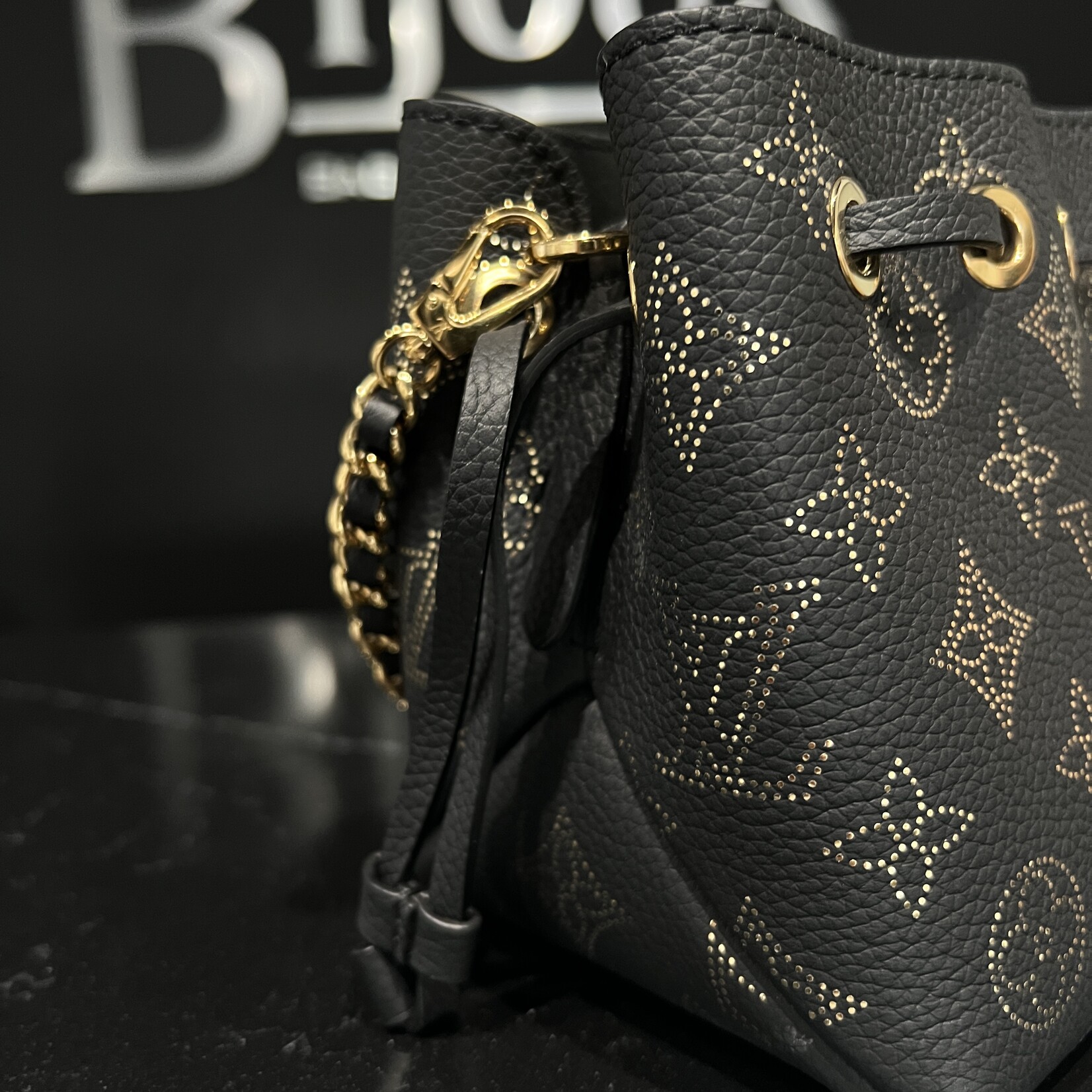 Louis Vuitton Louis Vuitton Pico Bella Mahina