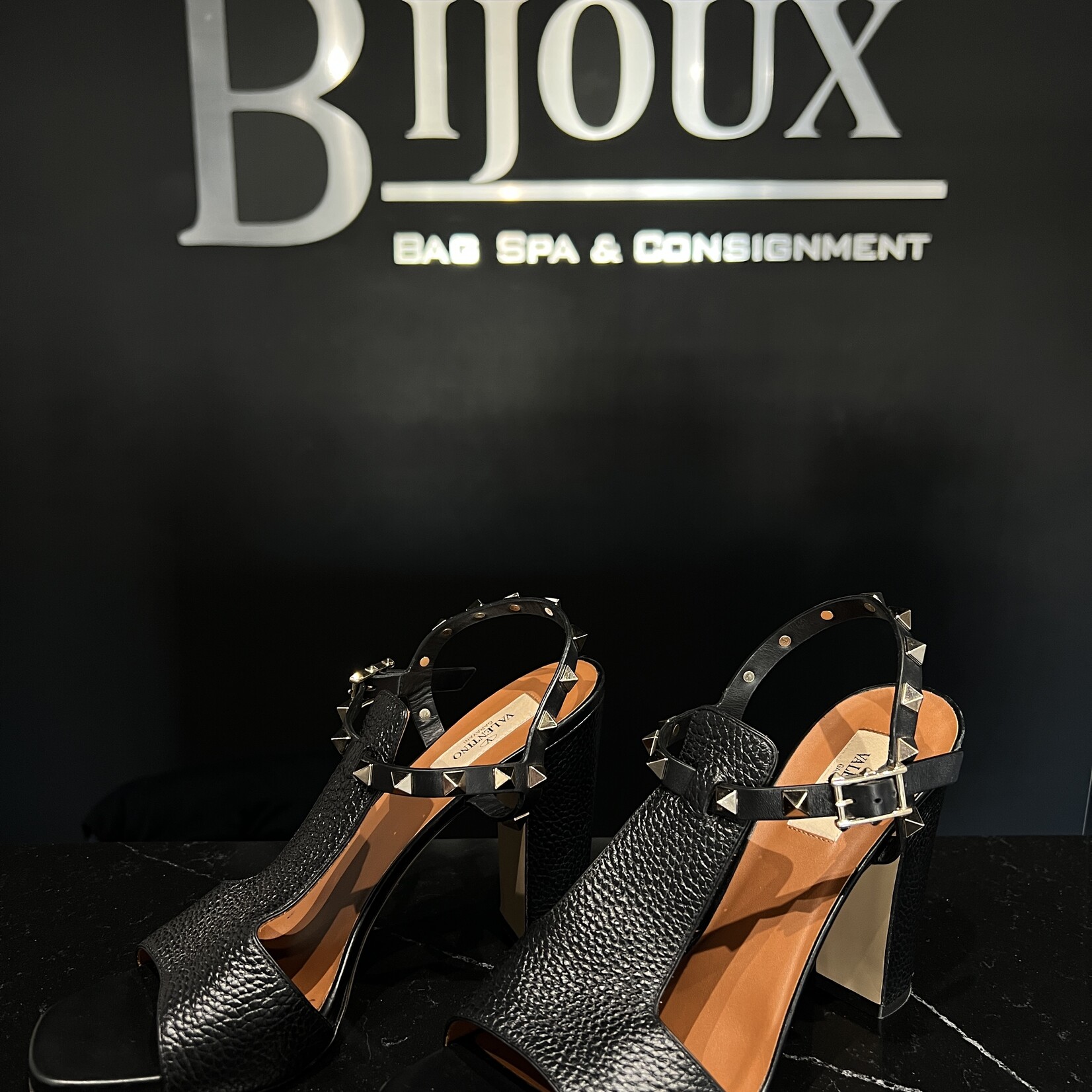 Valentino Valentino Rockstud Heeled Sandals 39