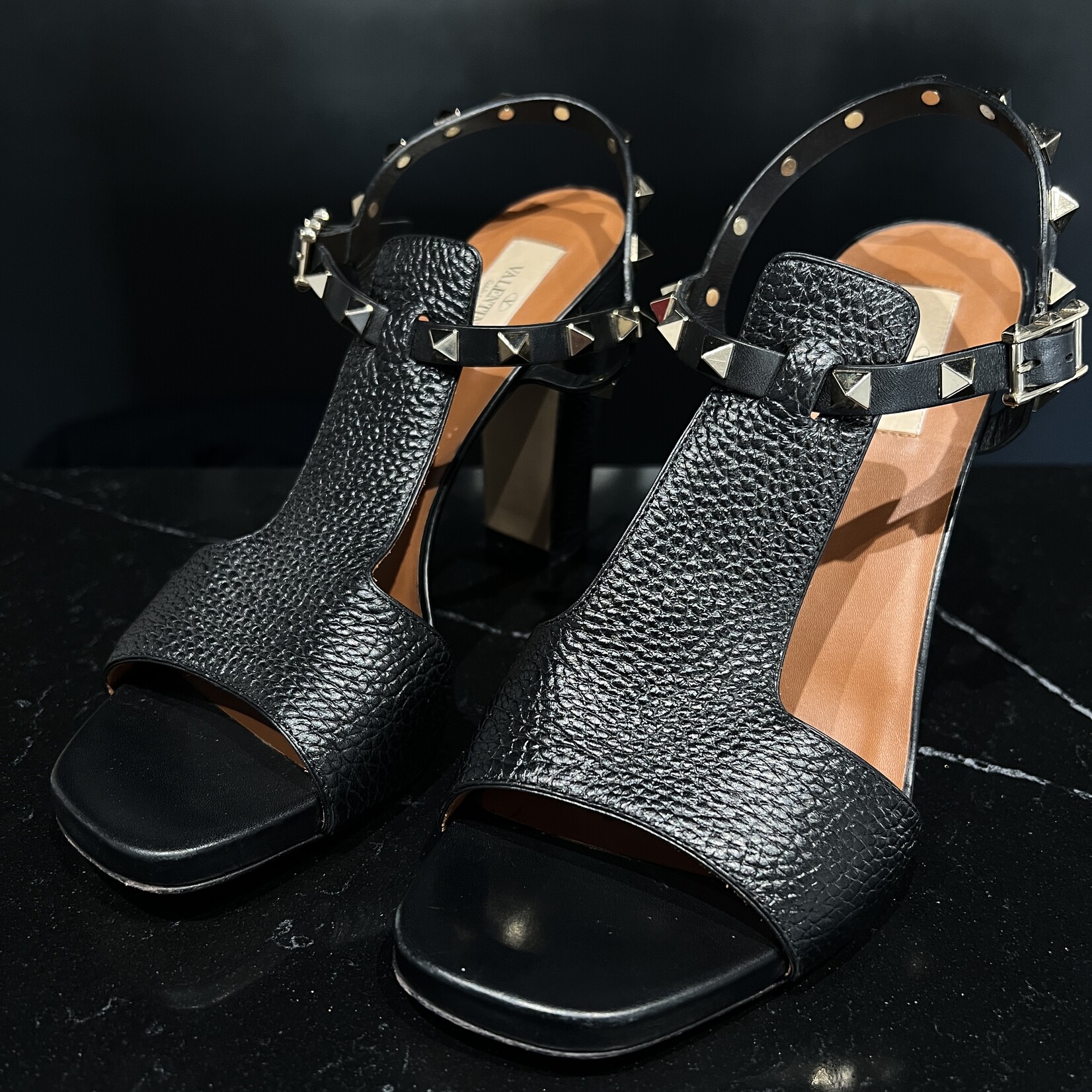 Valentino Valentino Rockstud Heeled Sandals 39