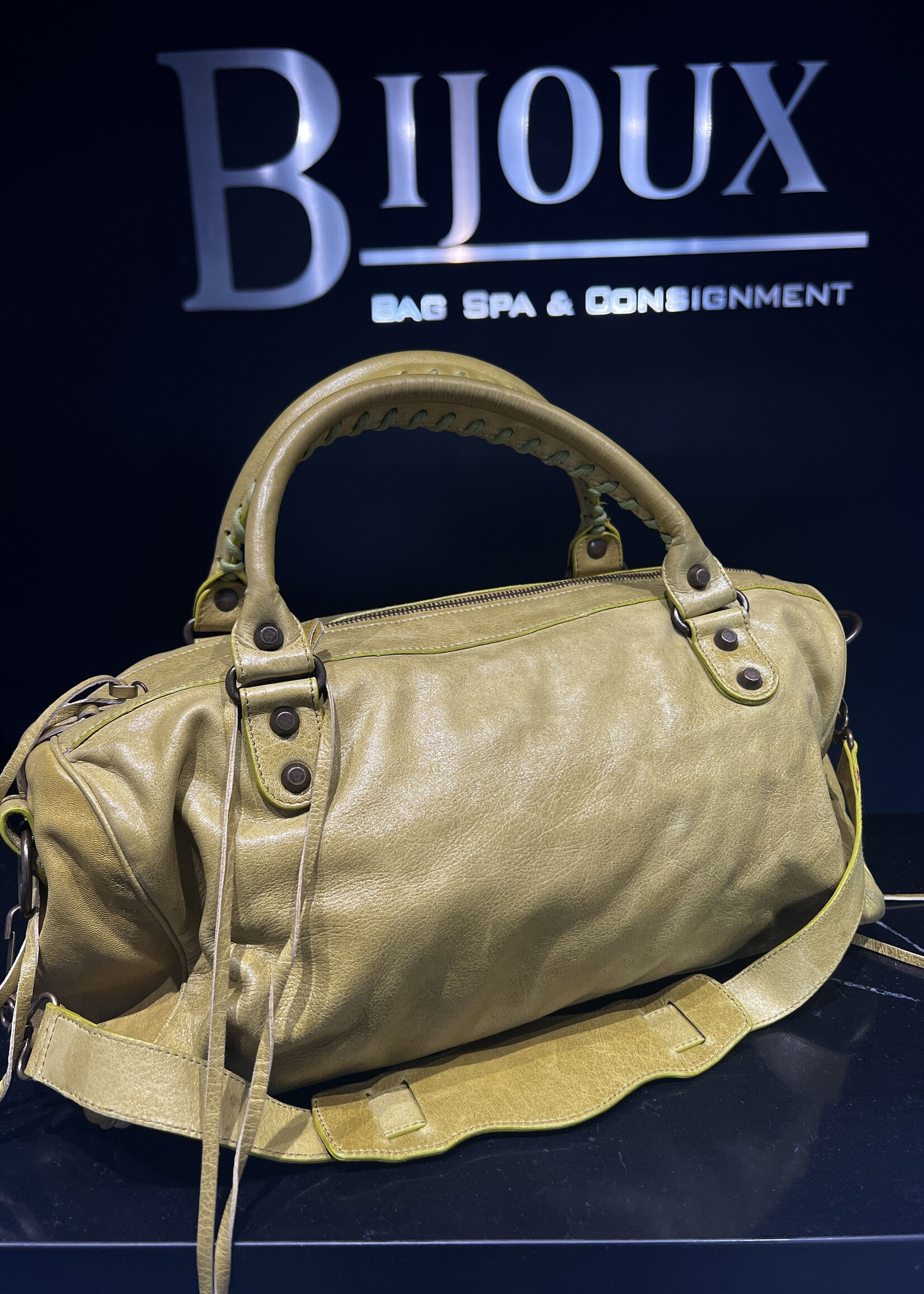 Balenciaga SOLD - Balenciaga Twiggy Bag