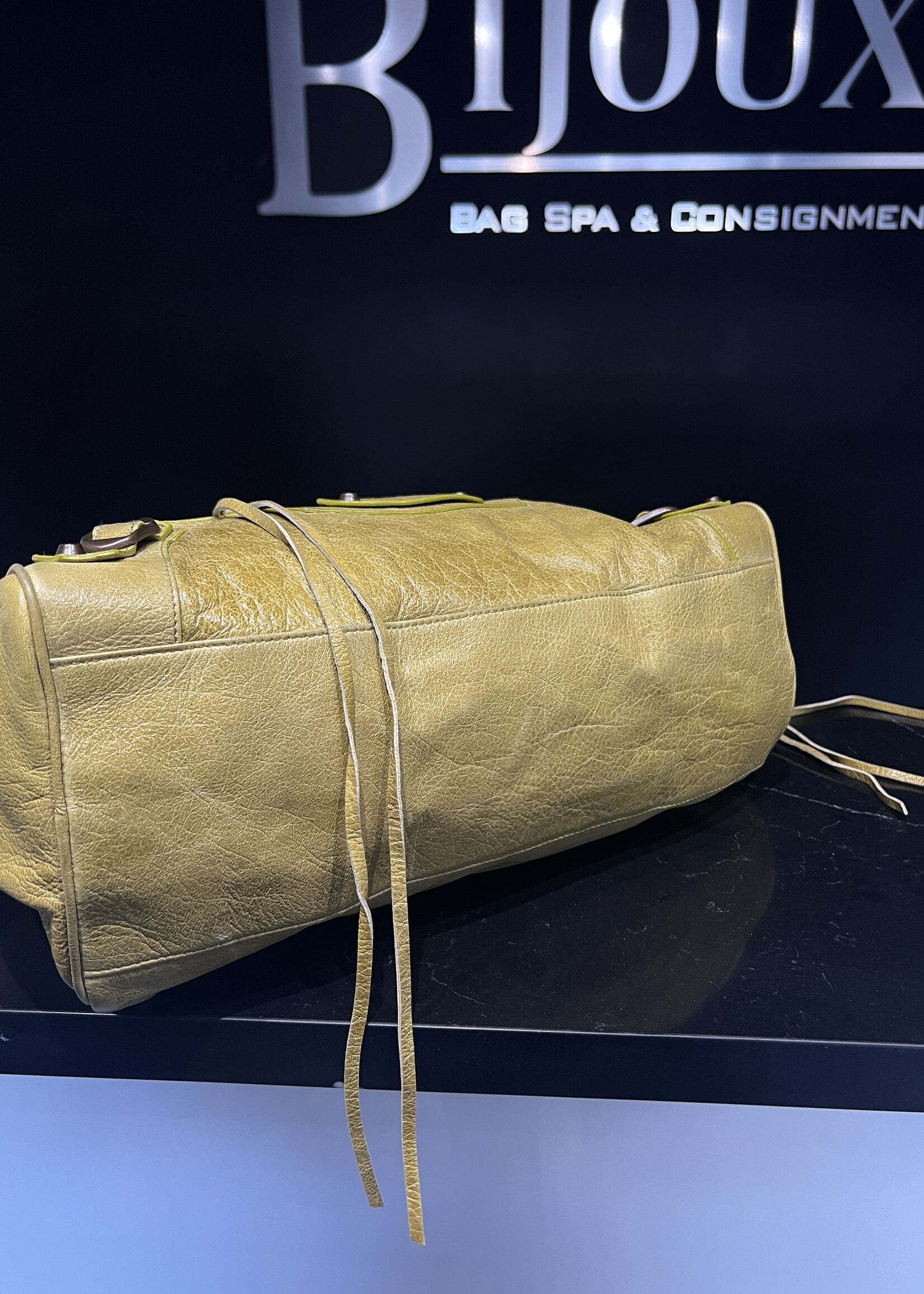 Balenciaga SOLD - Balenciaga Twiggy Bag