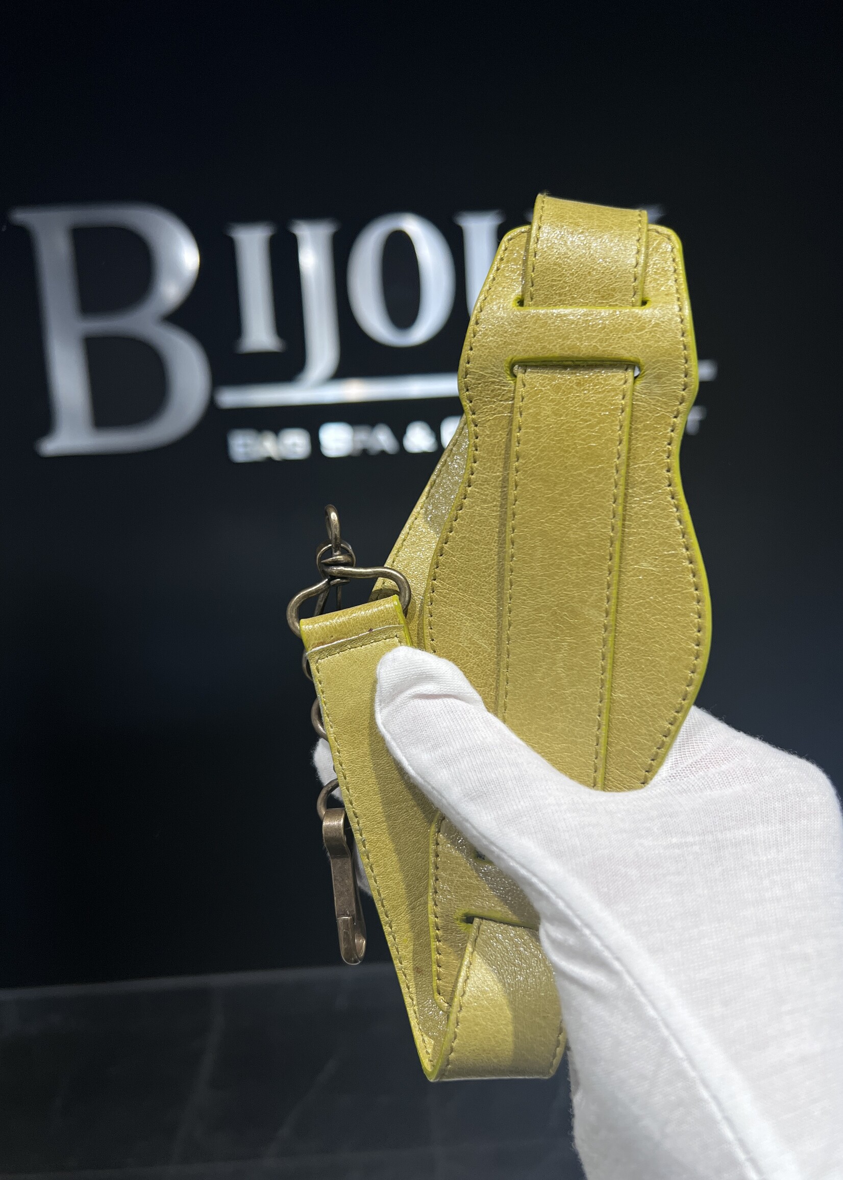 Balenciaga SOLD - Balenciaga Twiggy Bag