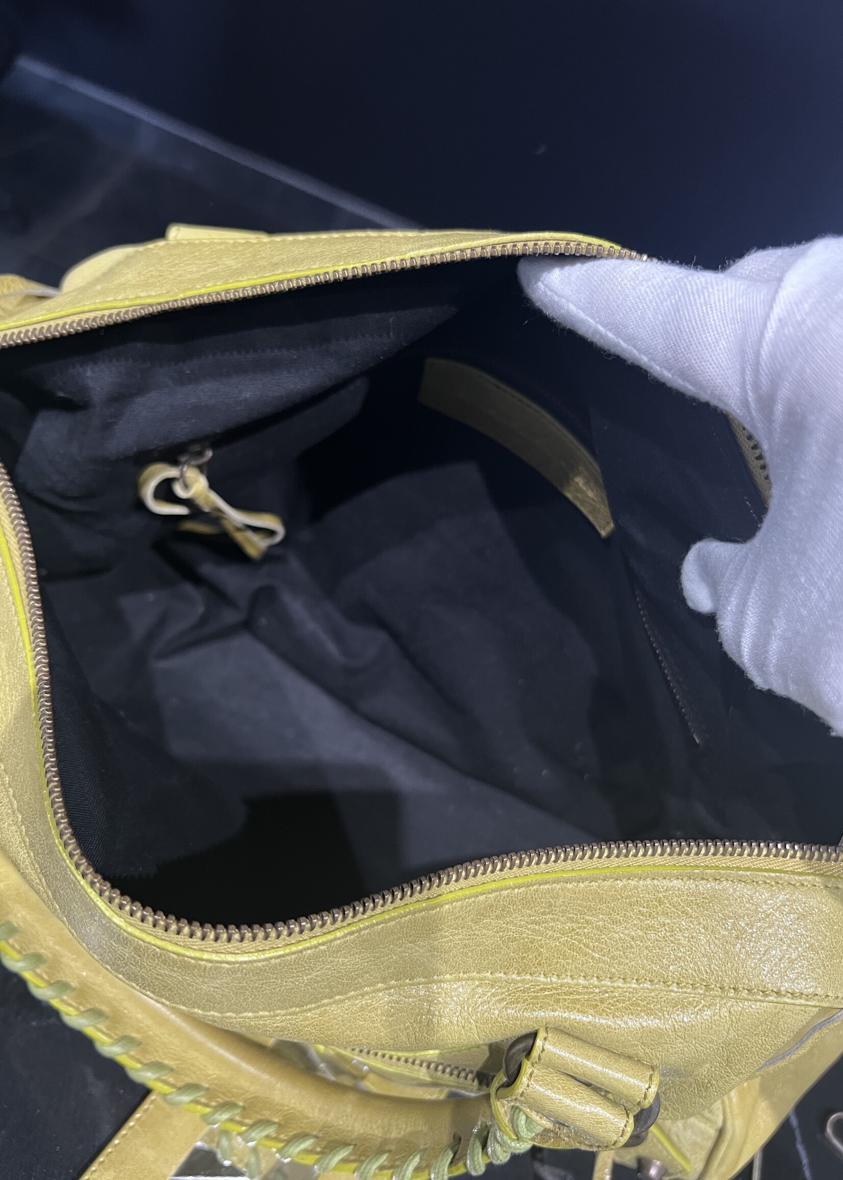 Balenciaga SOLD - Balenciaga Twiggy Bag