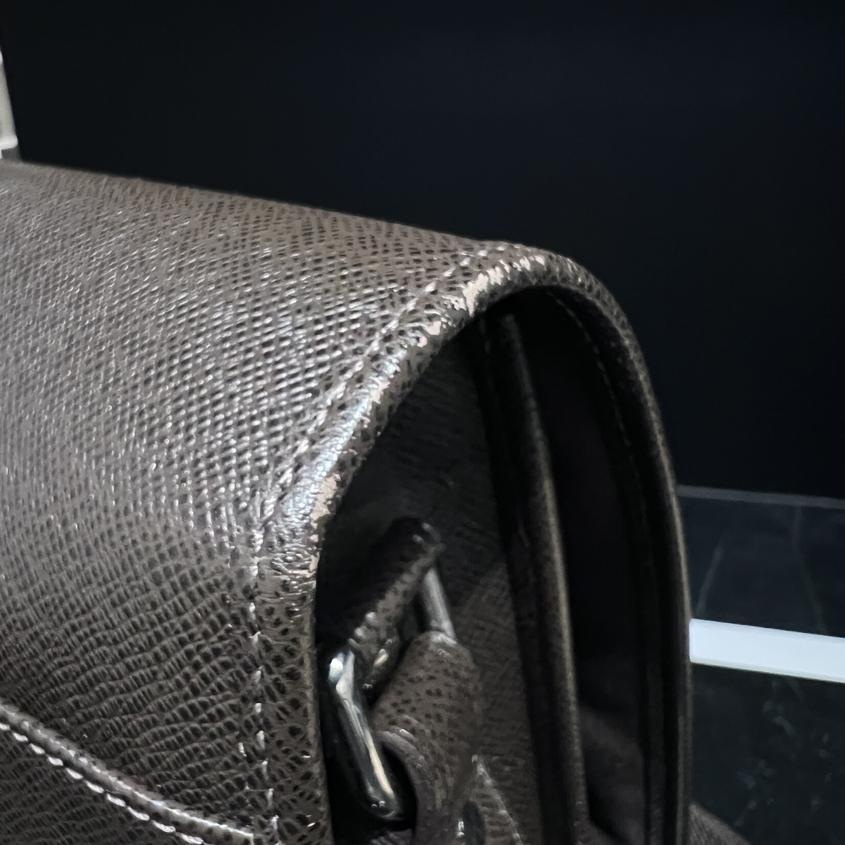 Louis Vuitton Louis Vuitton Taiga Andrei