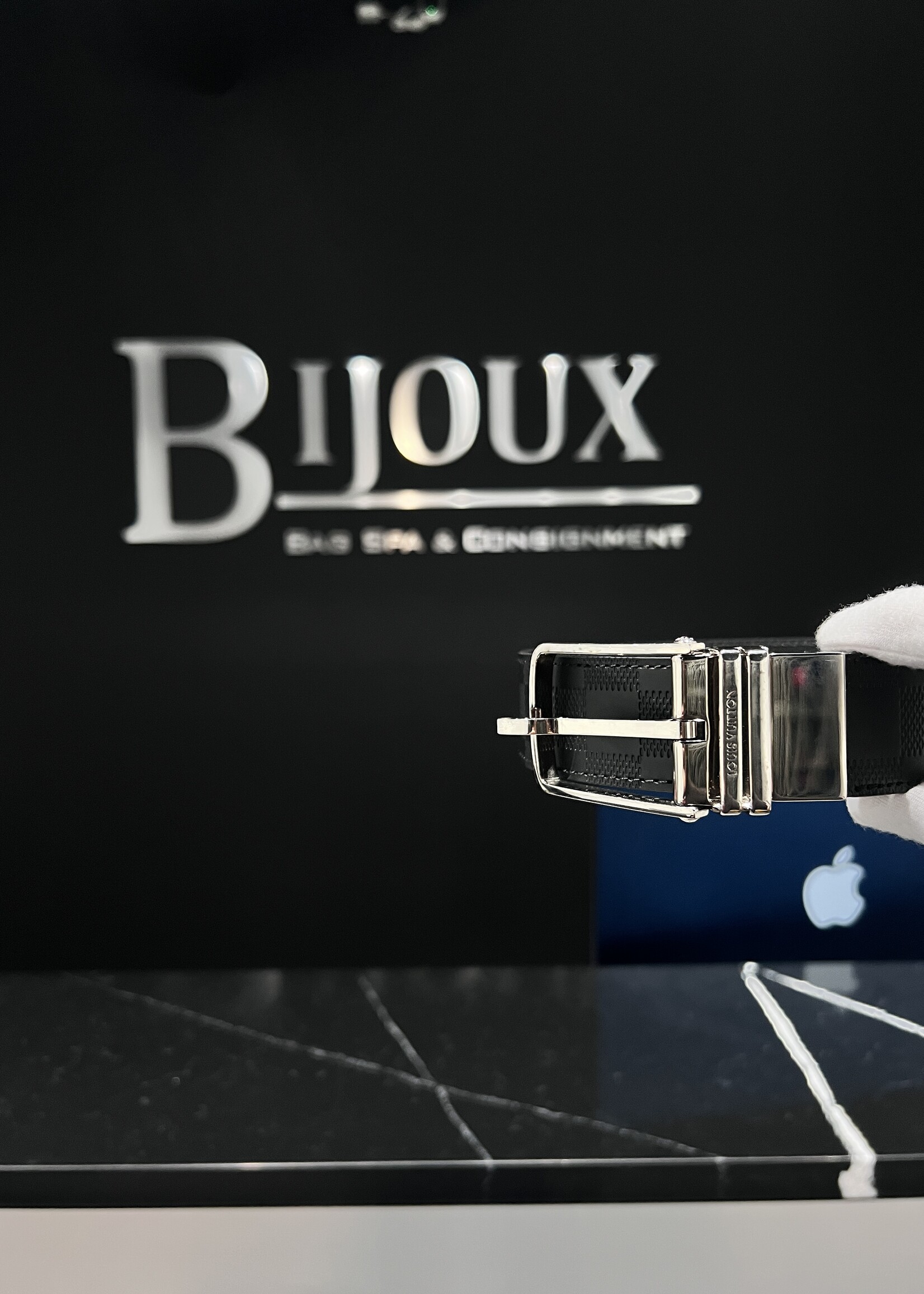 Louis Vuitton Louis Vuitton Reversible Belt