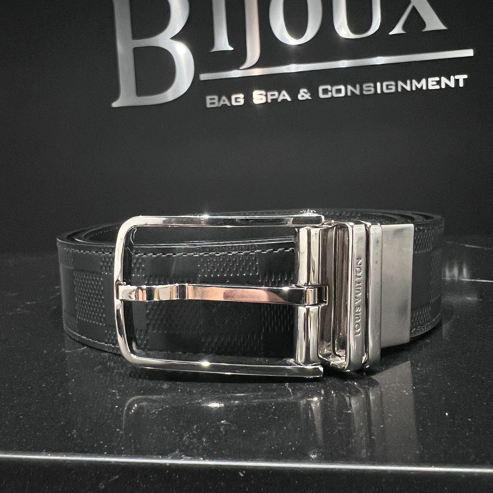 Louis Vuitton Louis Vuitton Reversible Belt