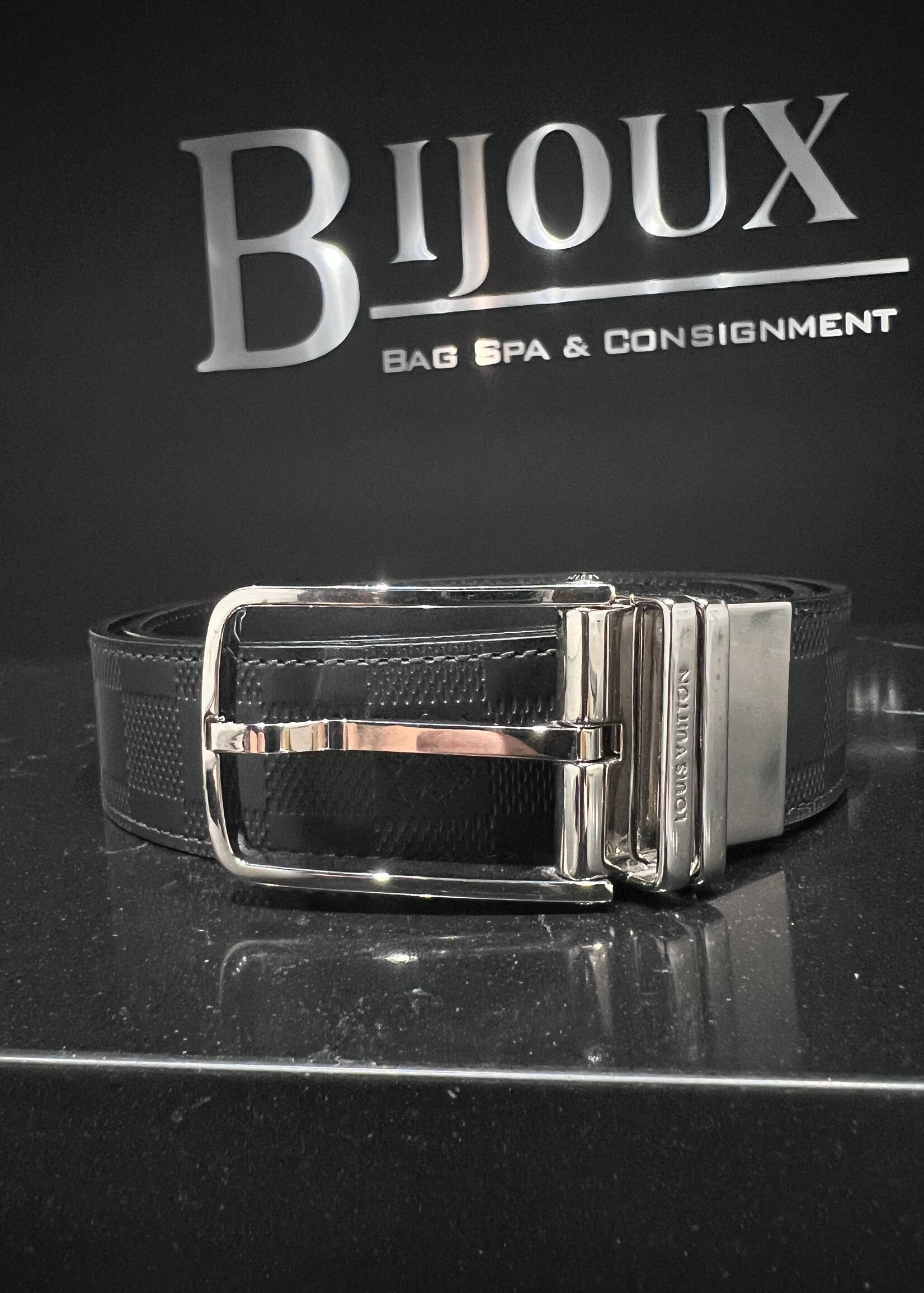 Louis Vuitton Louis Vuitton Reversible Belt