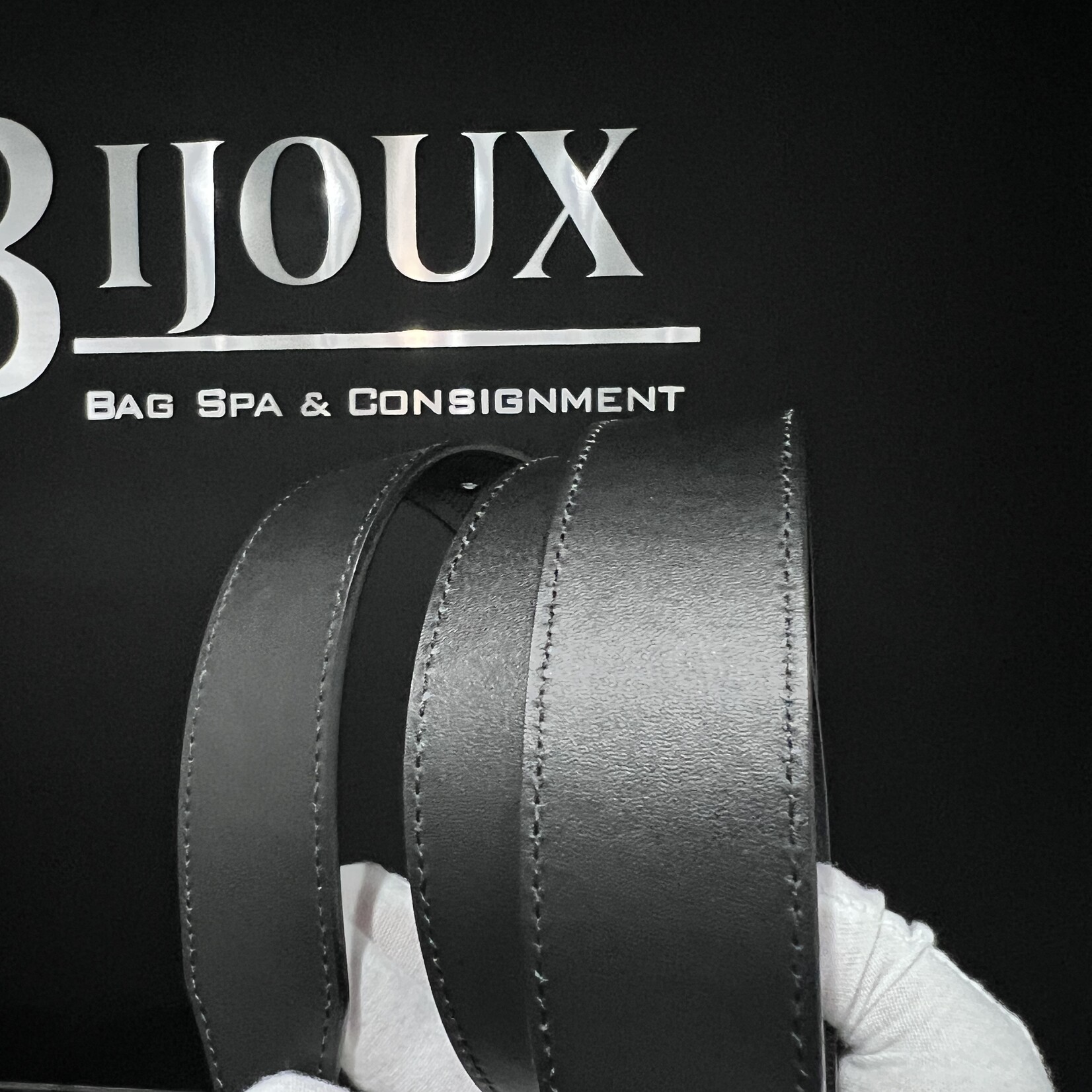 Louis Vuitton Louis Vuitton Reversible Belt