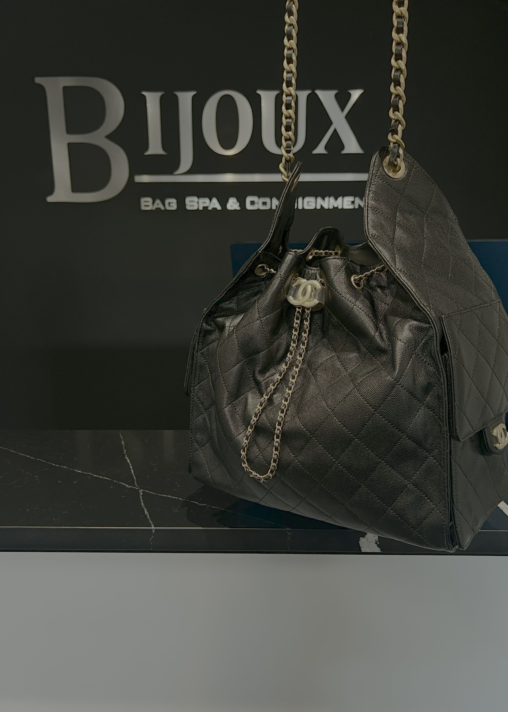 Chanel Chanel 25 Black GHW