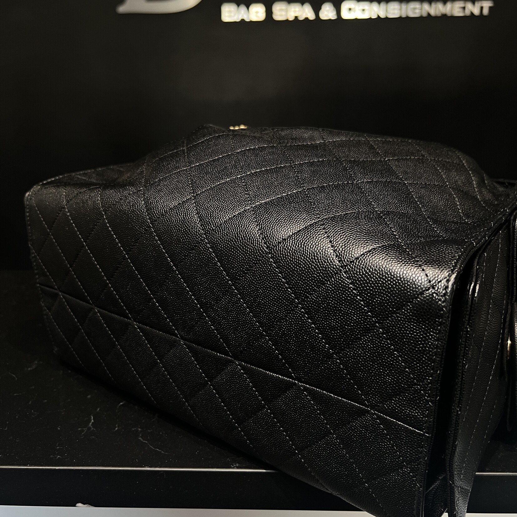 Chanel Chanel 25 Black GHW