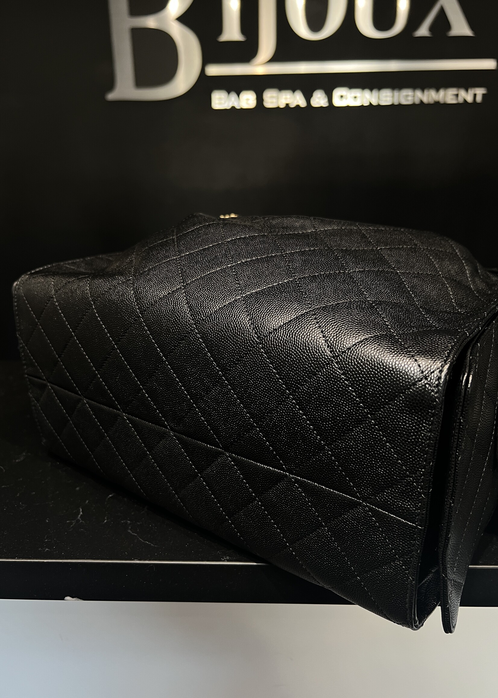 Chanel Chanel 25 Black GHW