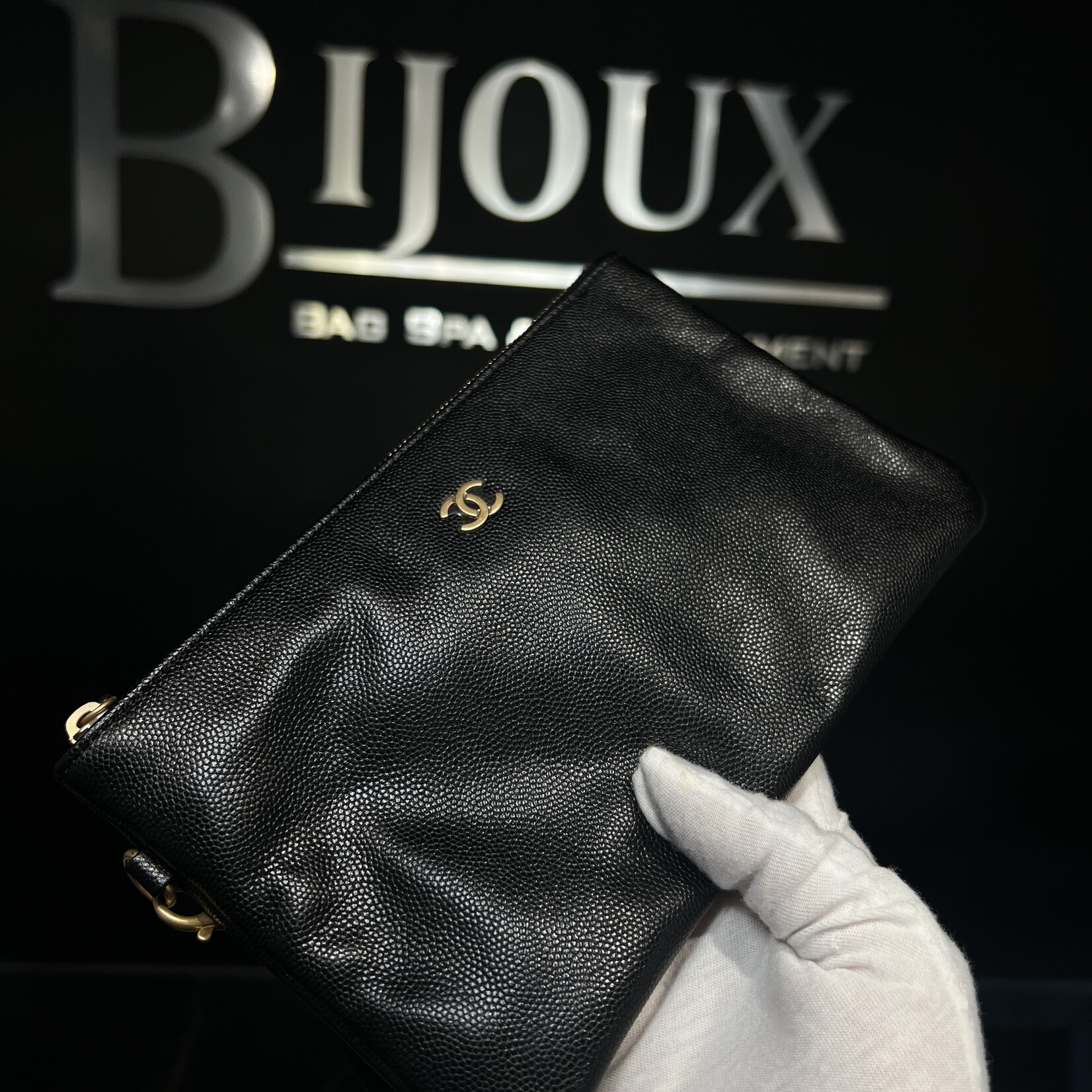 Chanel Chanel 25 Black GHW