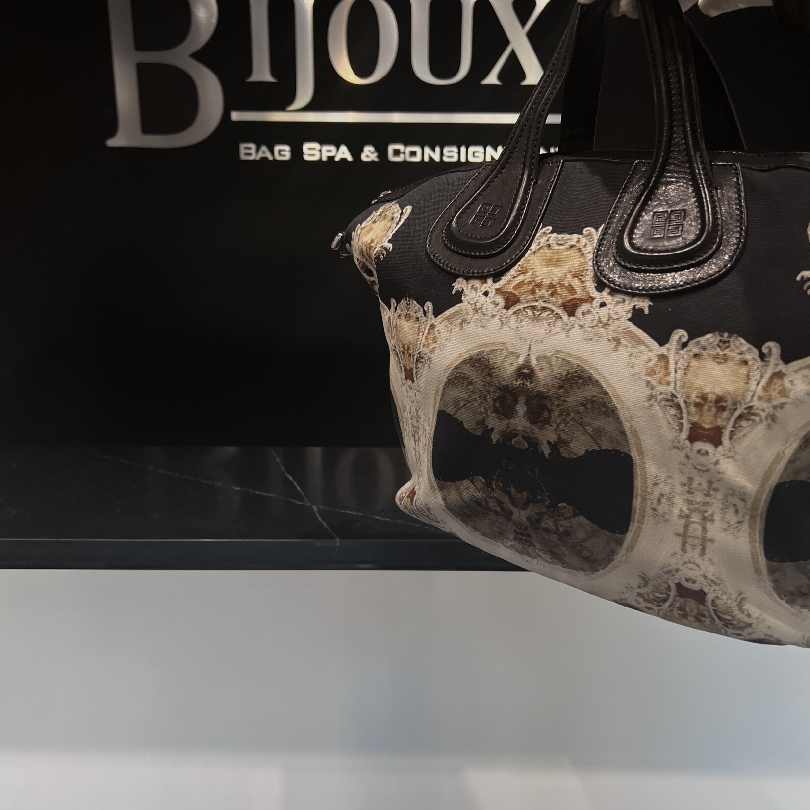 Givenchy Givenchy Cathedral Nightingale Black