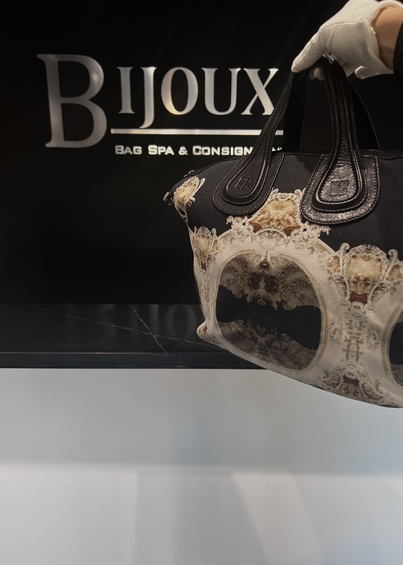 Givenchy Givenchy Cathedral Nightingale Black