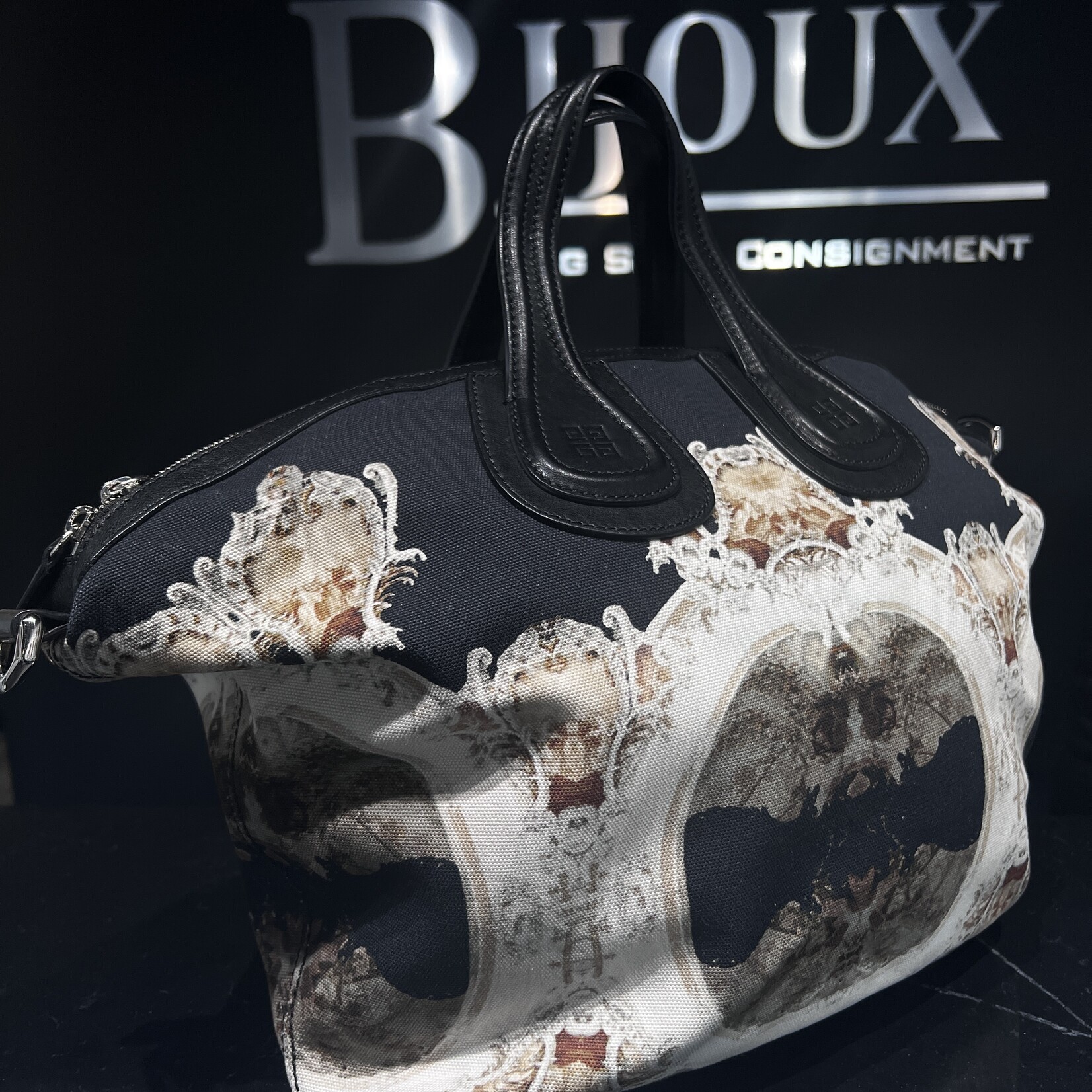 Givenchy Givenchy Cathedral Nightingale Black