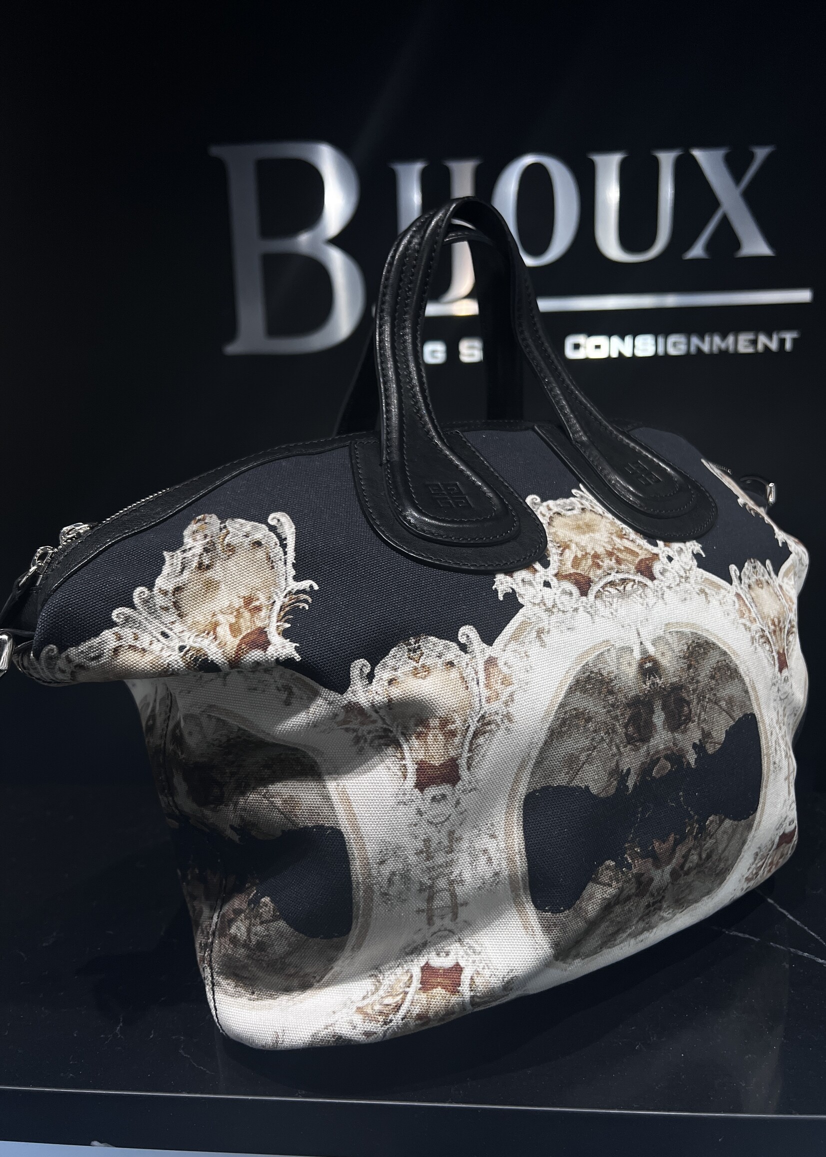 Givenchy Givenchy Cathedral Nightingale Black