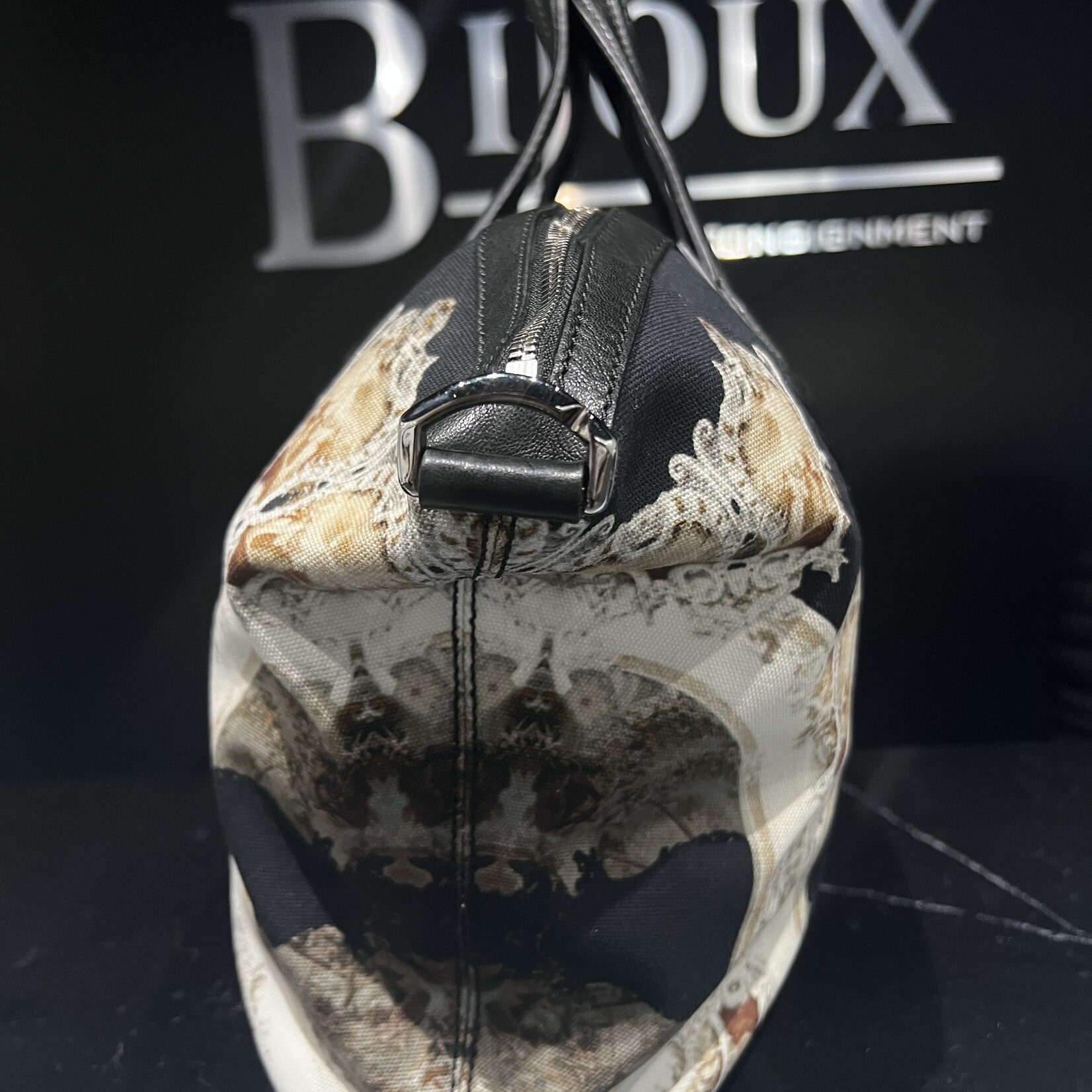 Givenchy Givenchy Cathedral Nightingale Black