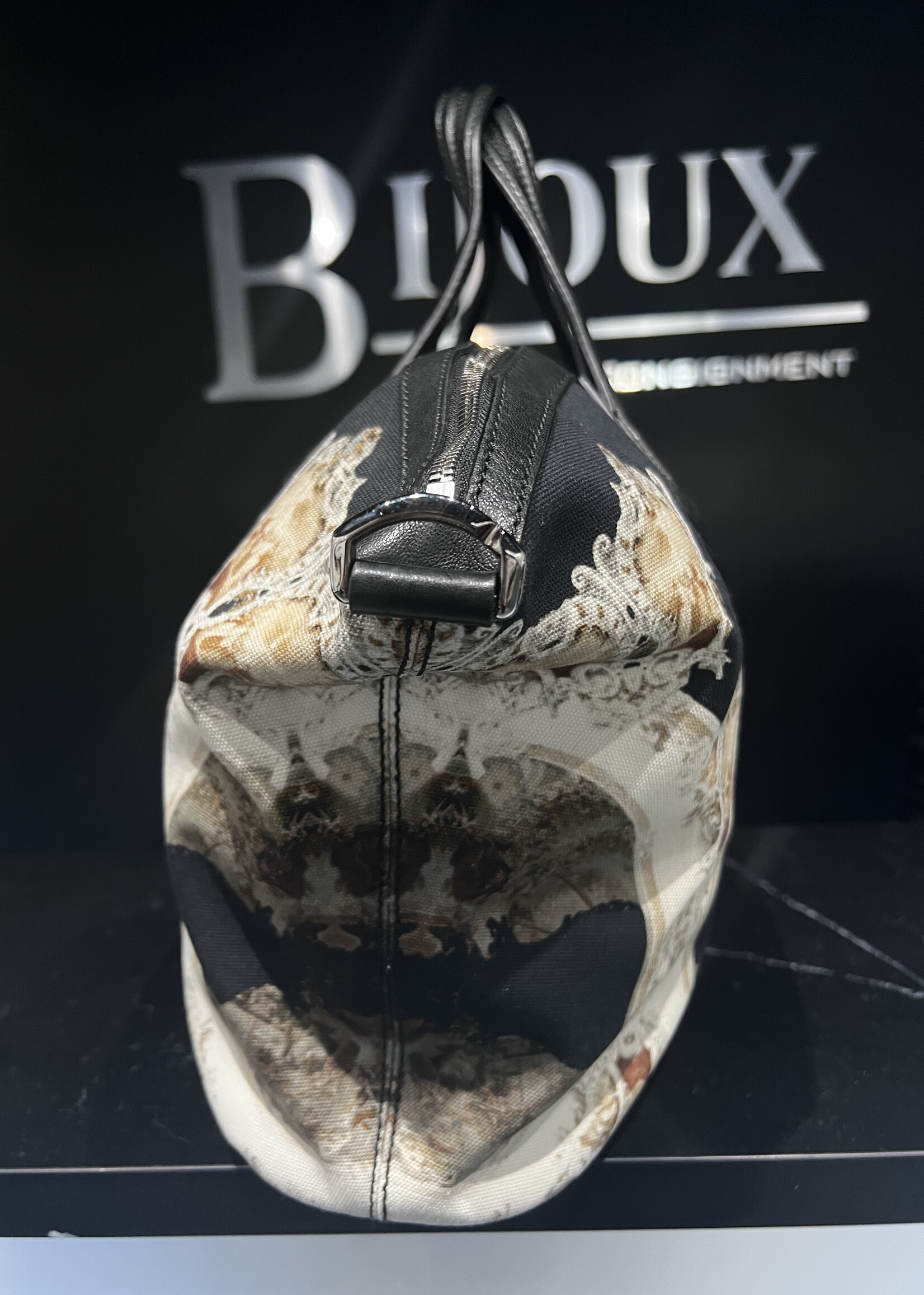 Givenchy Givenchy Cathedral Nightingale Black