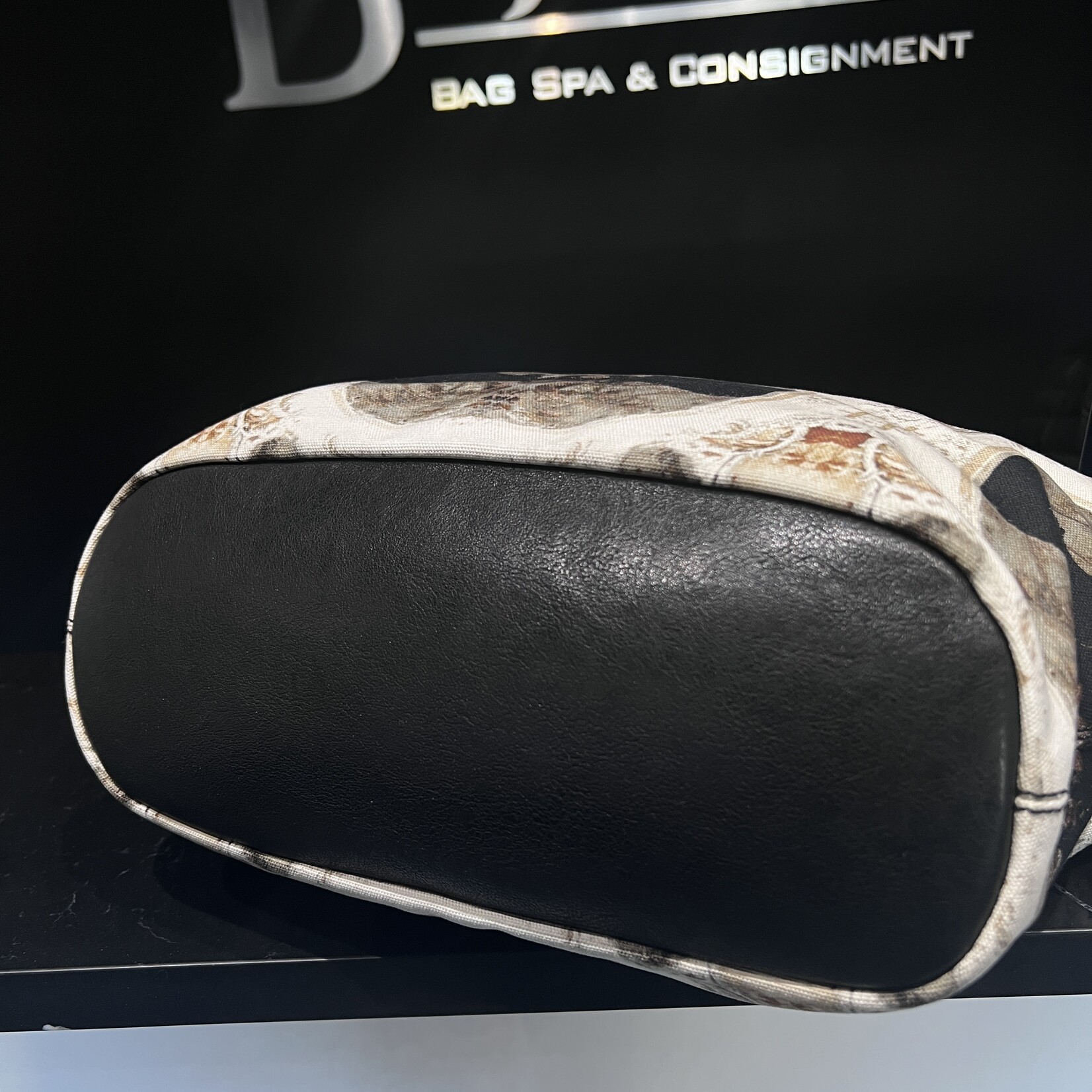 Givenchy Givenchy Cathedral Nightingale Black