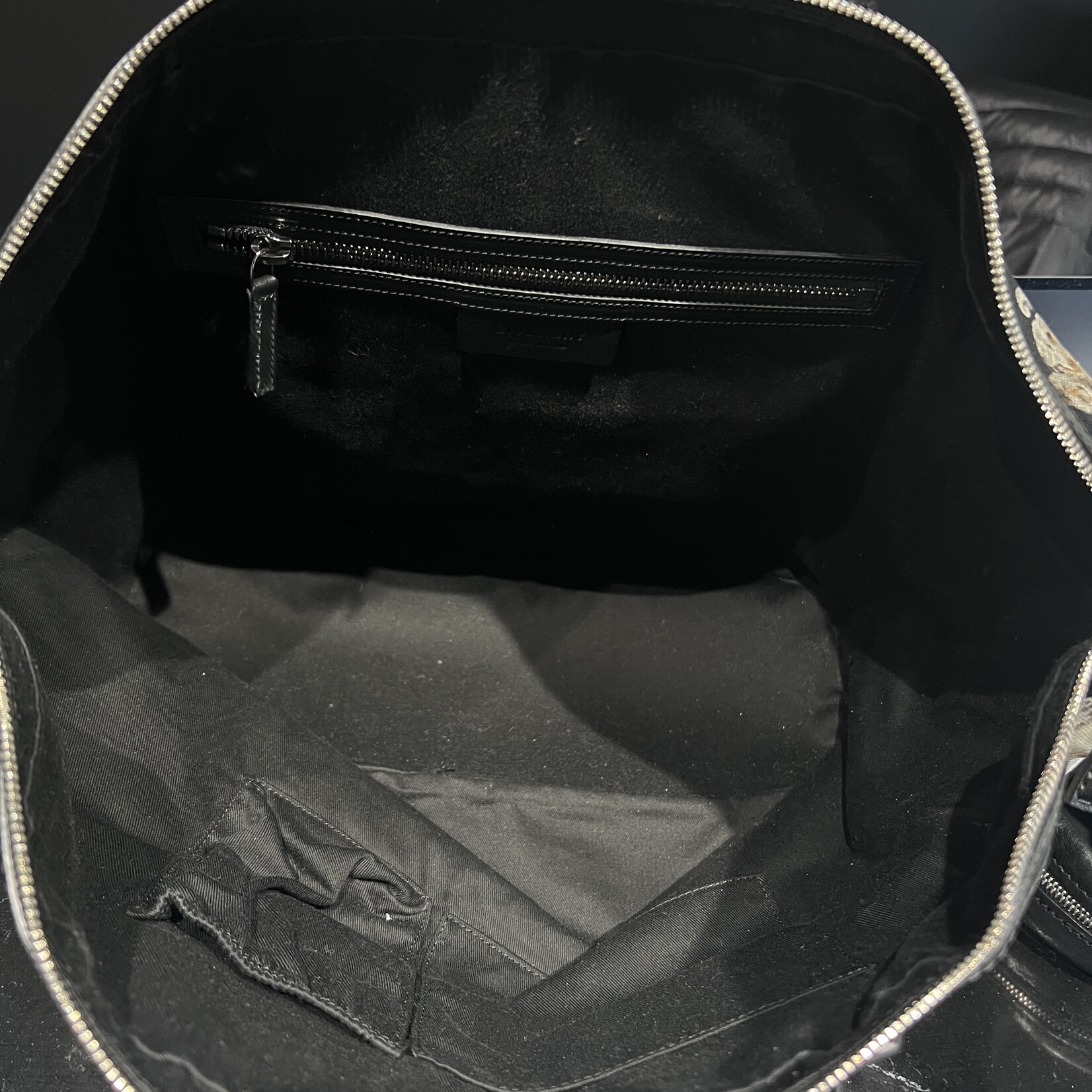 Givenchy Givenchy Cathedral Nightingale Black