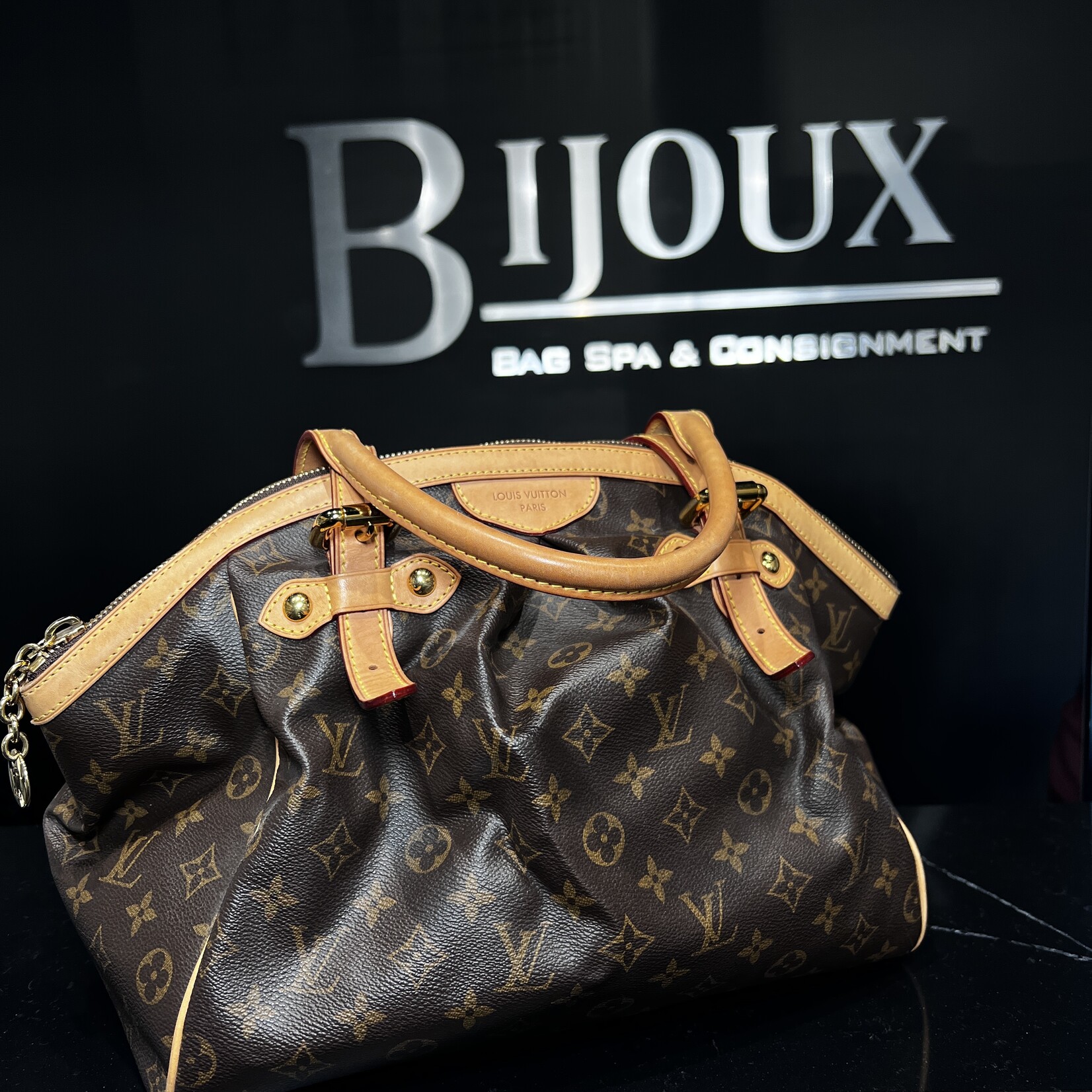 Louis Vuitton Louis Vuitton Tivoli PM