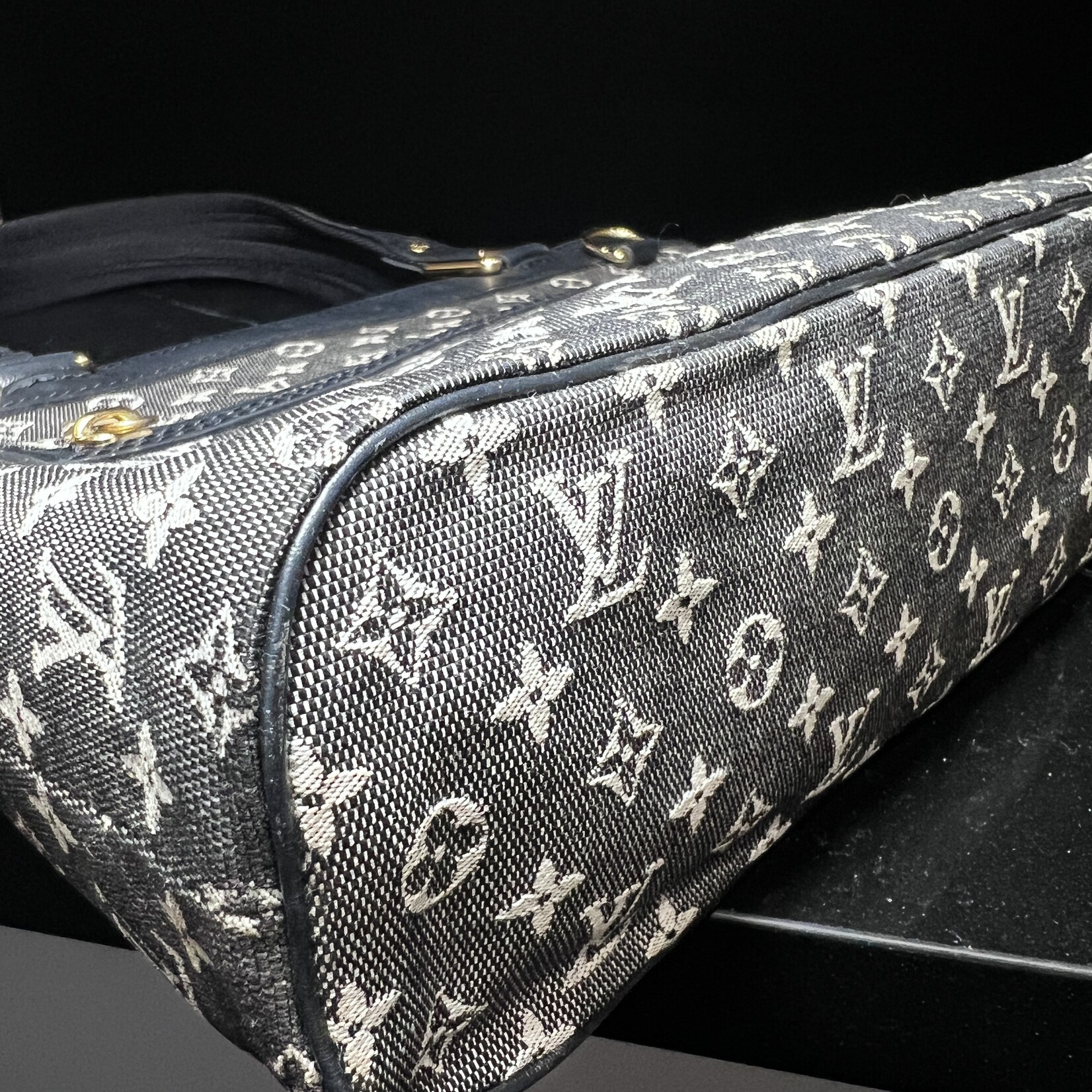 Louis Vuitton Louis Vuitton Lucille PM