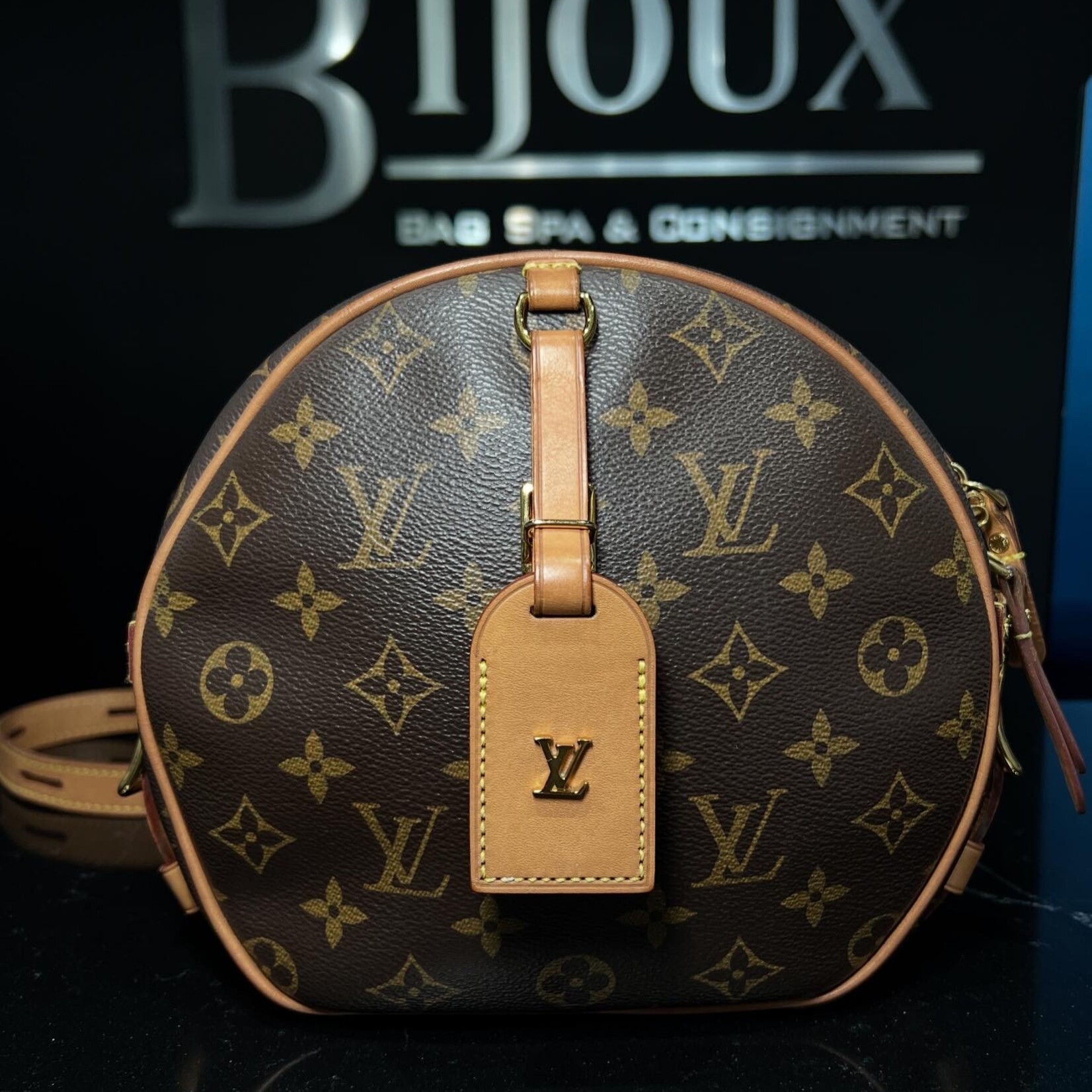 Louis Vuitton Louis Vuitton Boite Chapeau