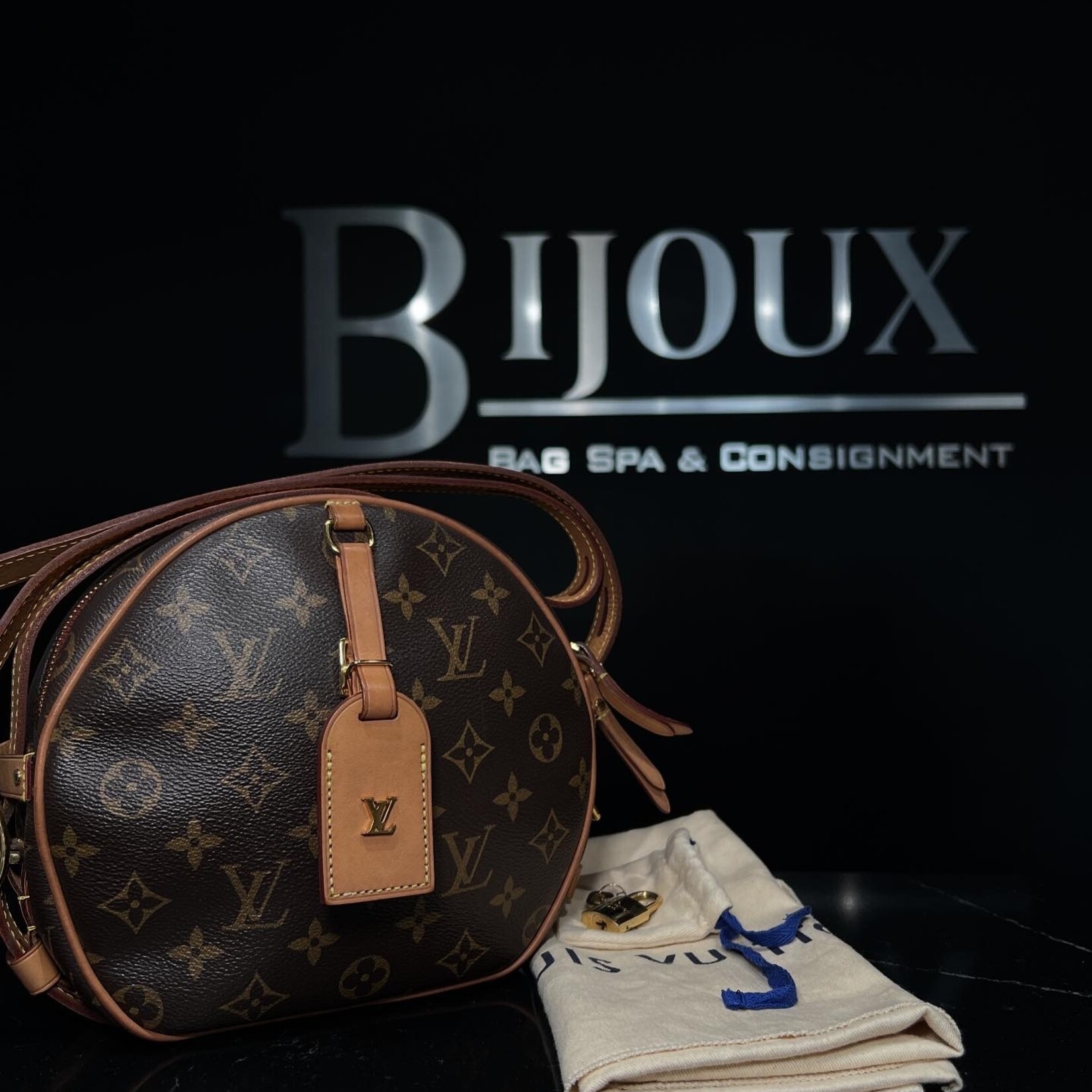 Louis Vuitton Louis Vuitton Boite Chapeau