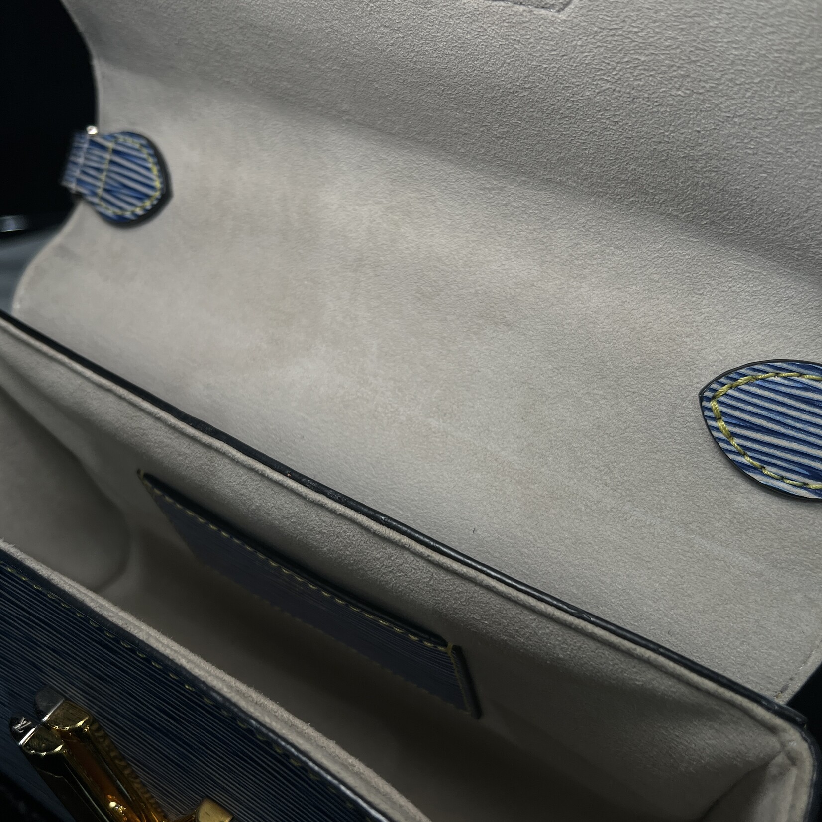 Louis Vuitton Louis Vuitton Twist MM Denim