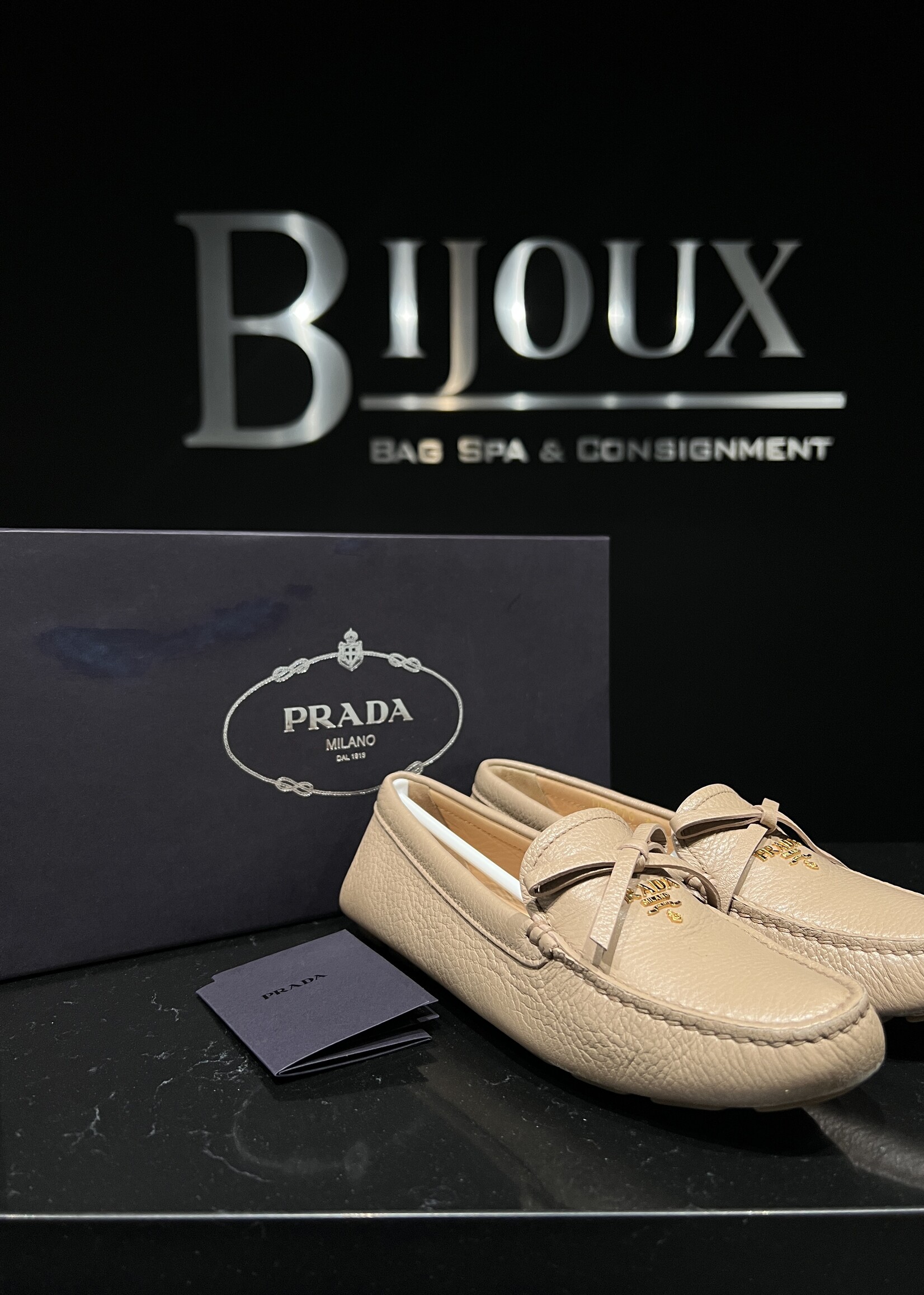 Prada Prada Mocassins Loafers 35