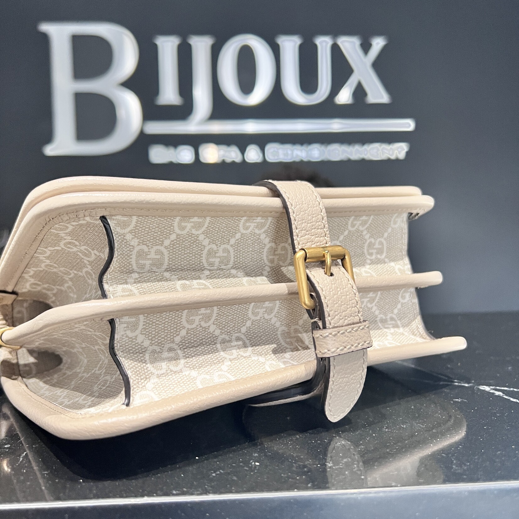 Gucci Gucci Supreme Crossbody Dollar Bag