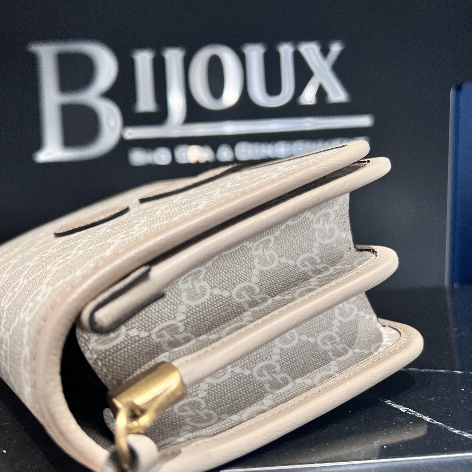 Gucci Gucci Supreme Crossbody Dollar Bag