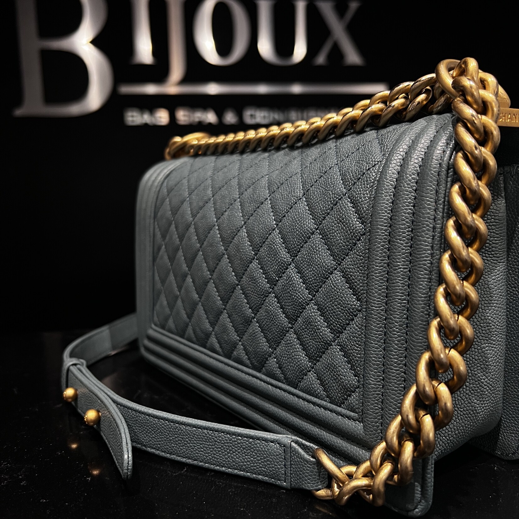 Chanel Chanel Medium Caviar Boy Bag GHW