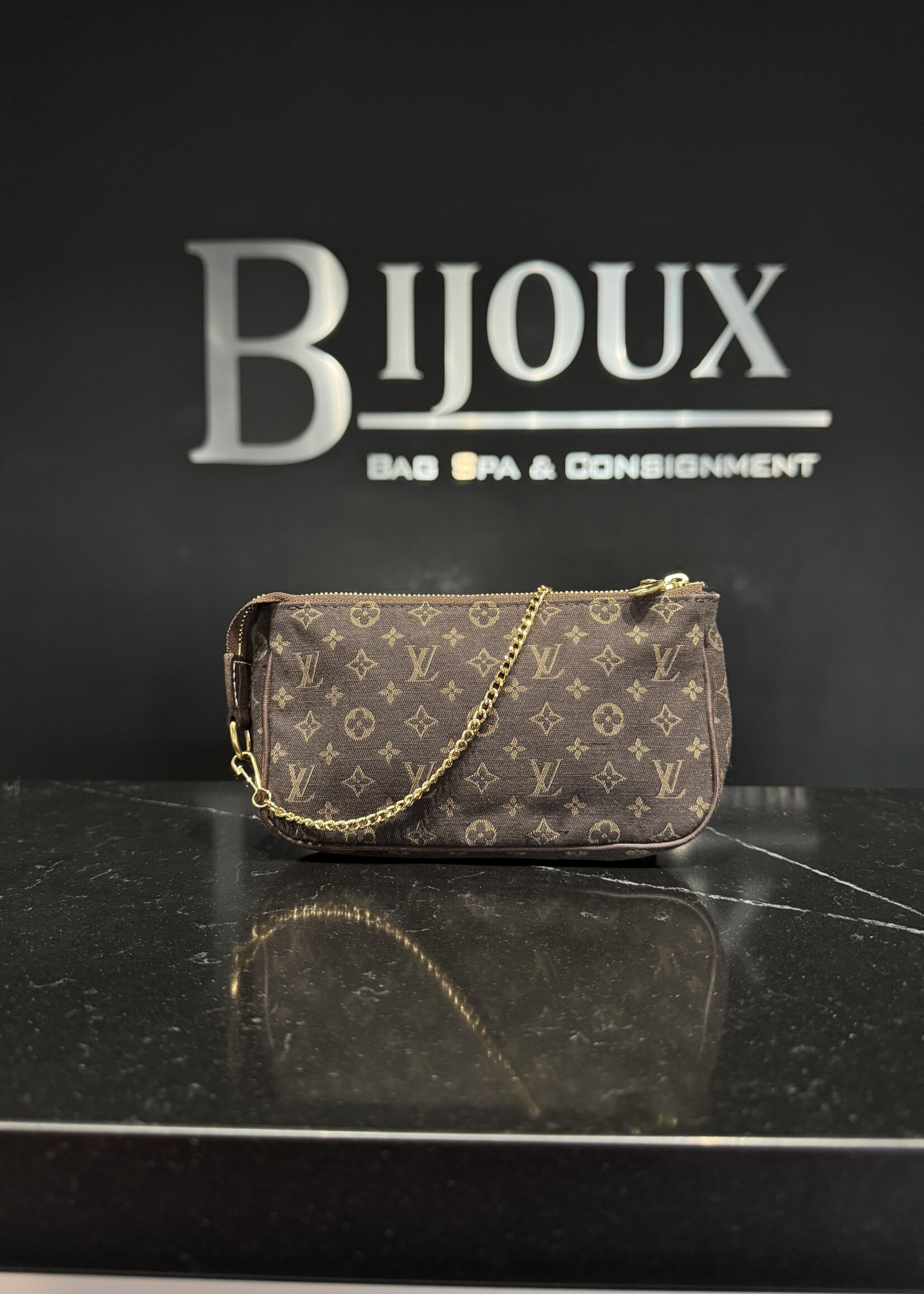 Louis Vuitton SOLD - Louis Vuitton Mini Lin Bucket PM Pouch